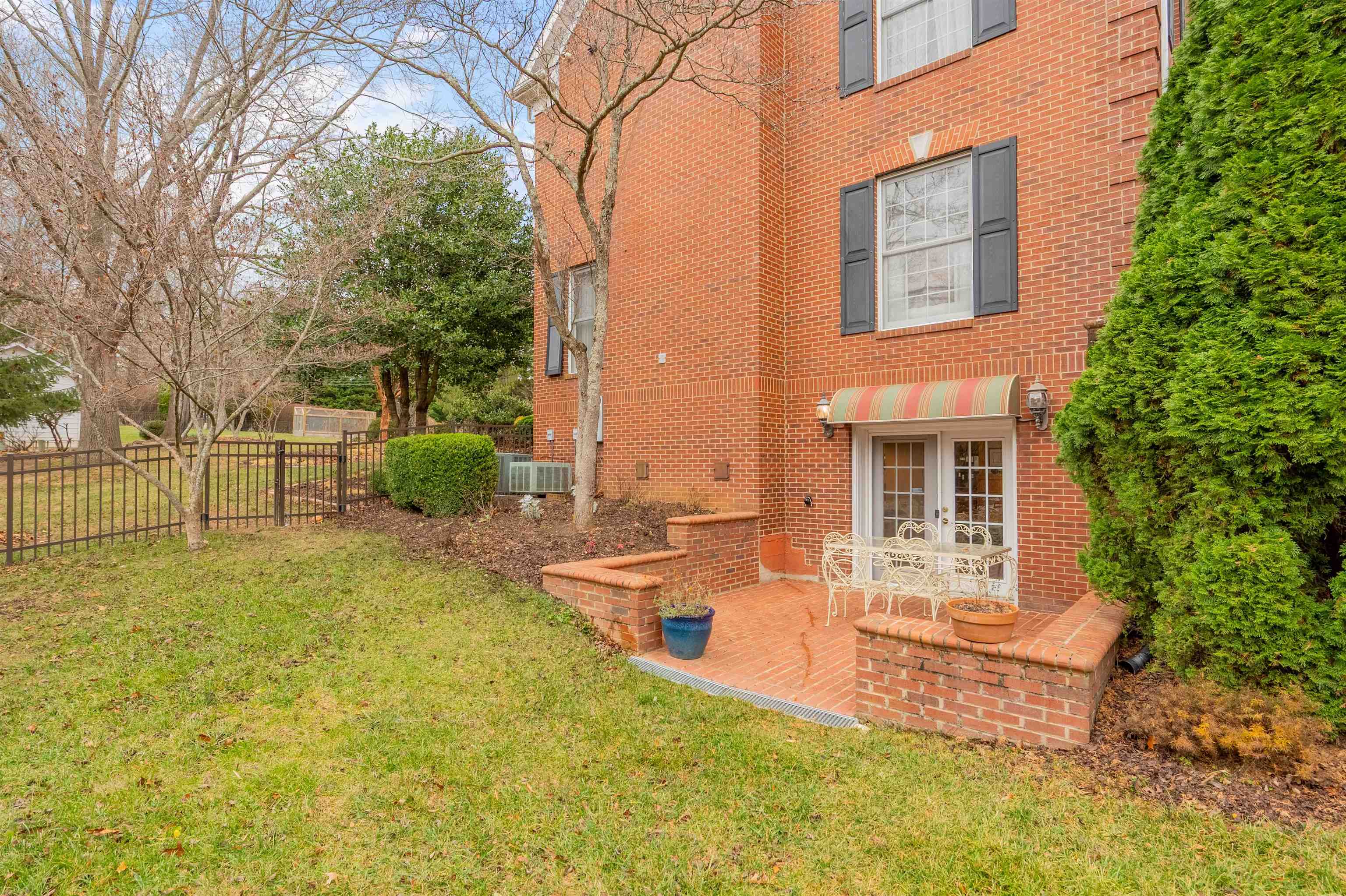 214 Mateer Circle Blacksburg VA 24060