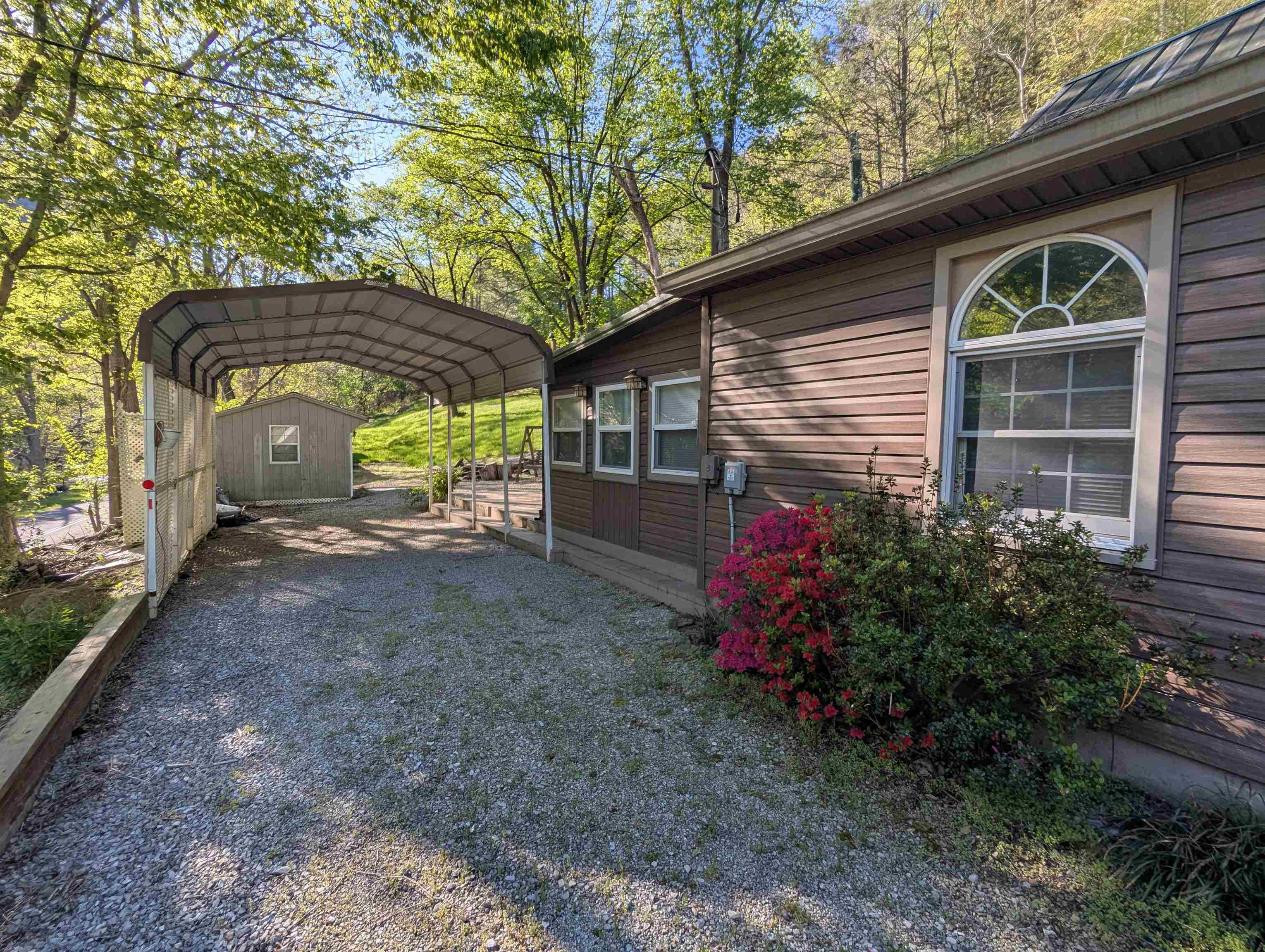 2806 Shawsville Pike NE Shawsville VA 24162