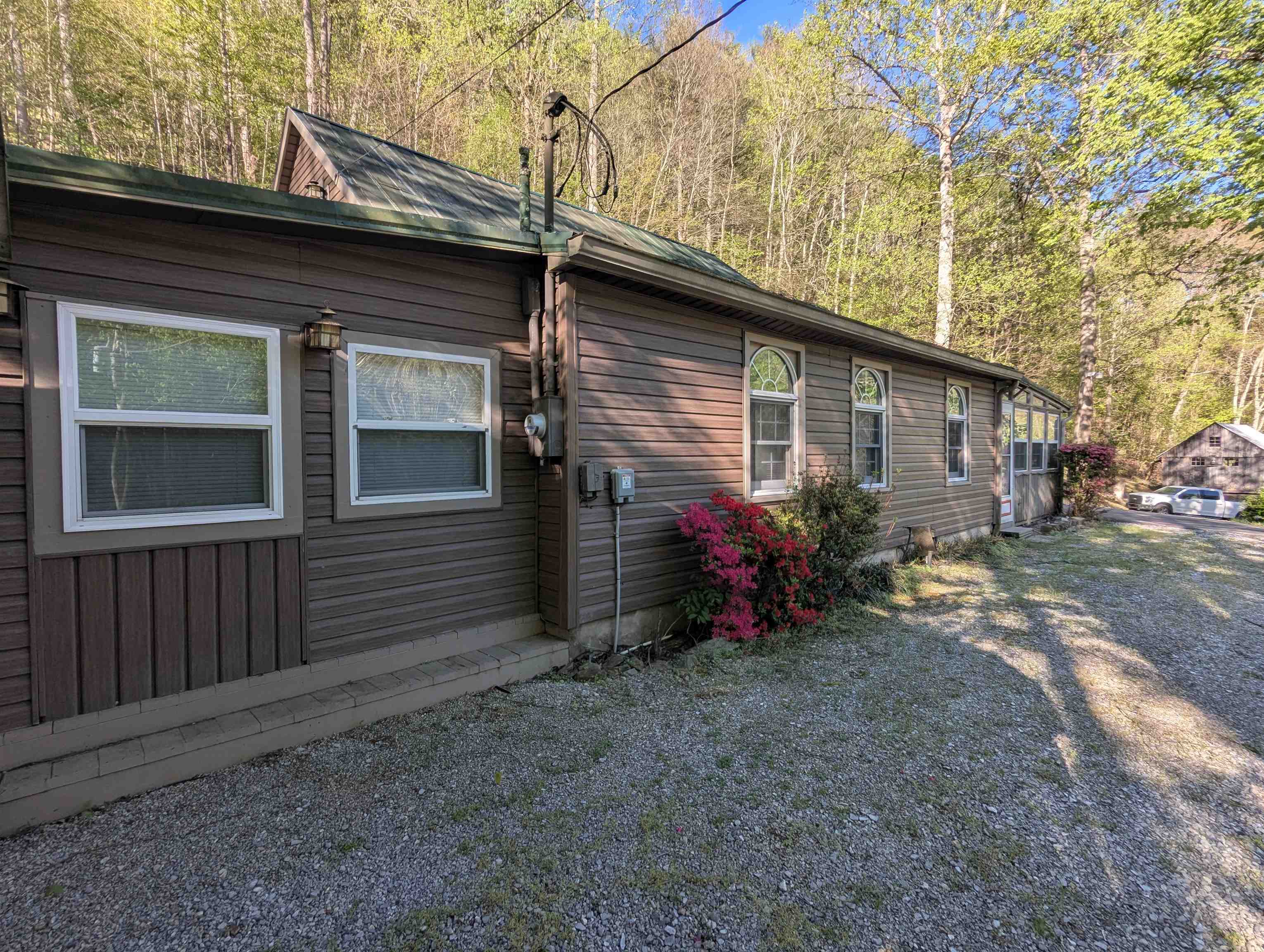 2806 Shawsville Pike NE Shawsville VA 24162