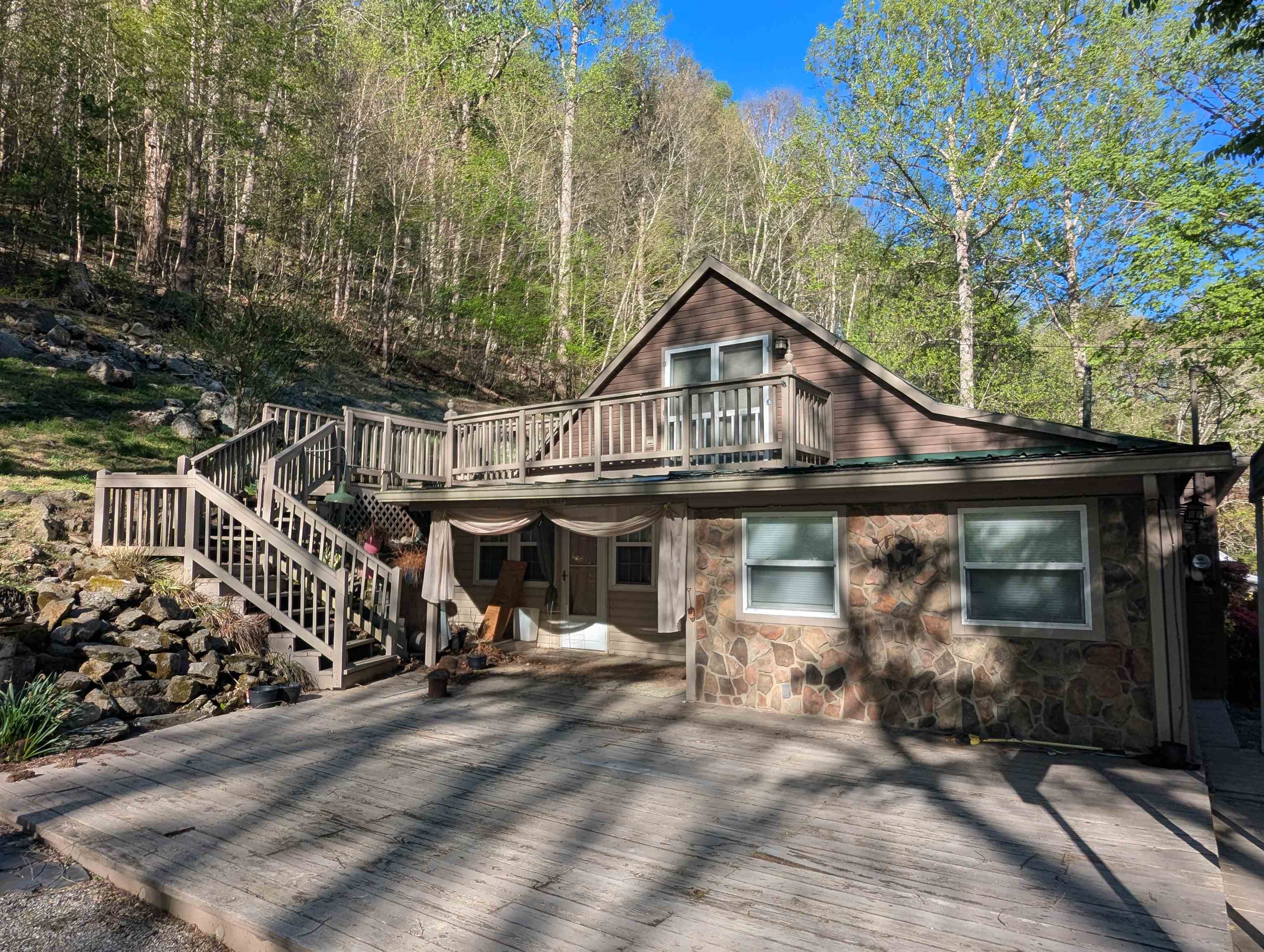 2806 Shawsville Pike NE Shawsville VA 24162