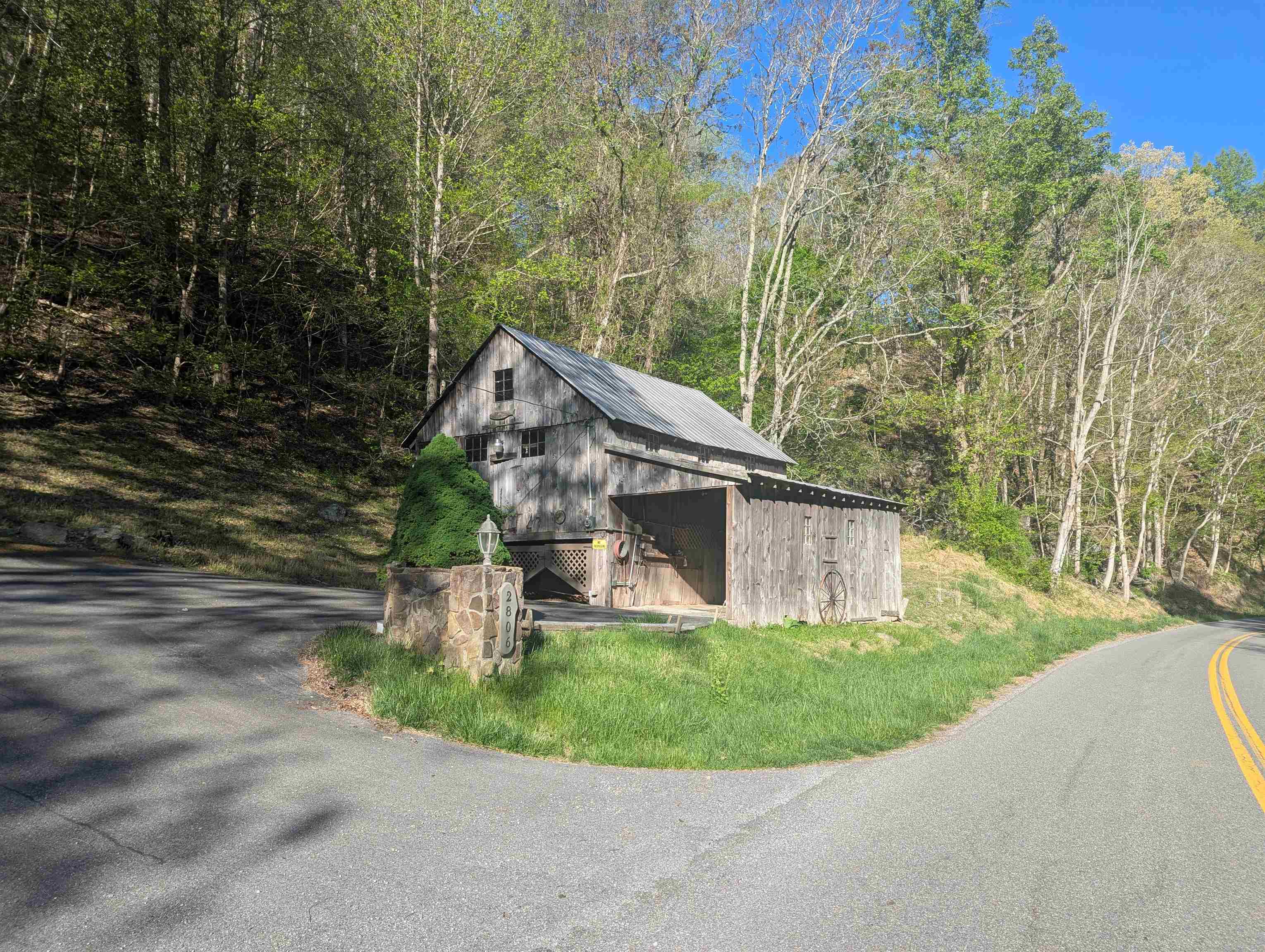 2806 Shawsville Pike NE Shawsville VA 24162