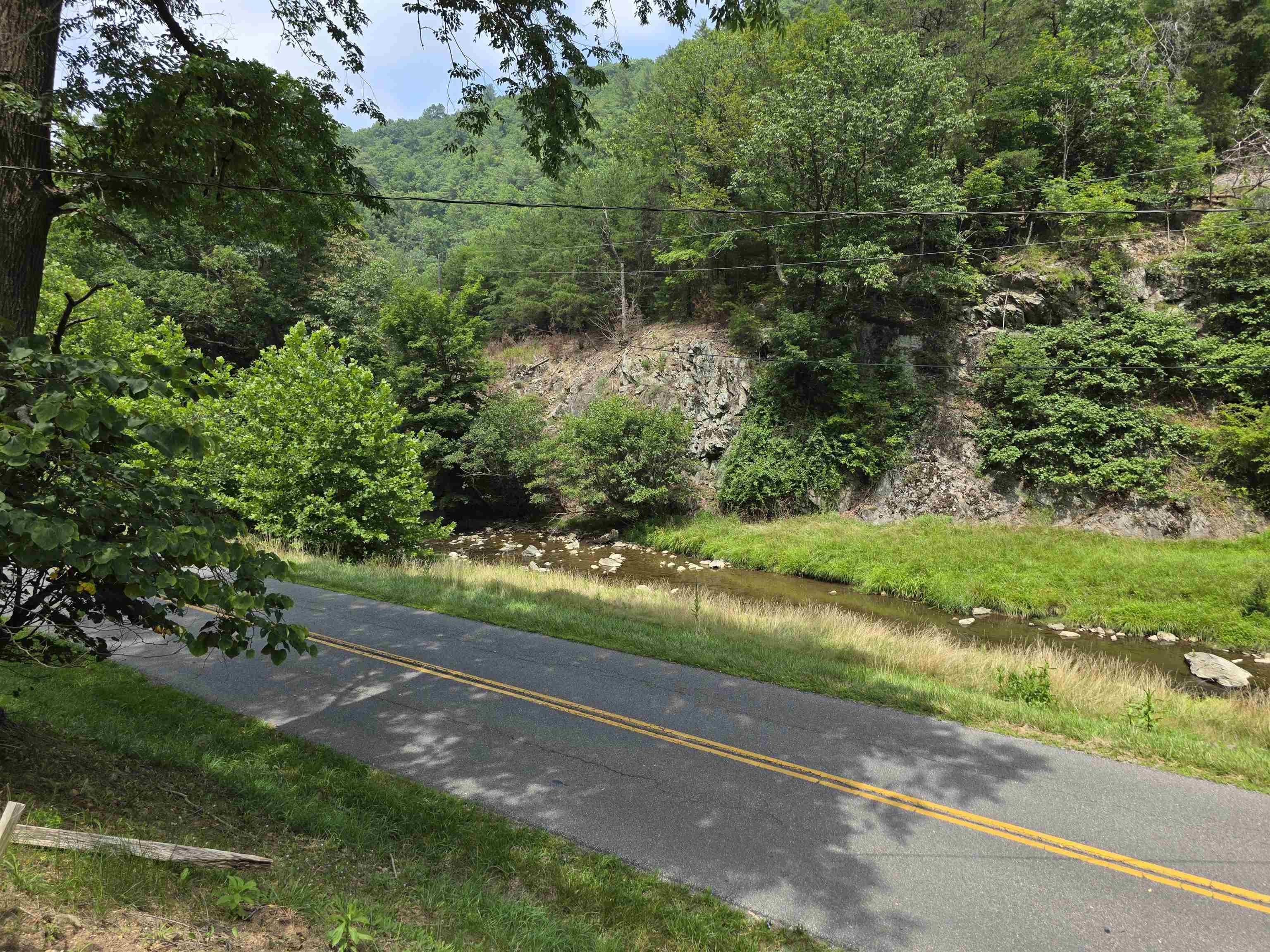 2806 Shawsville Pike NE Shawsville VA 24162