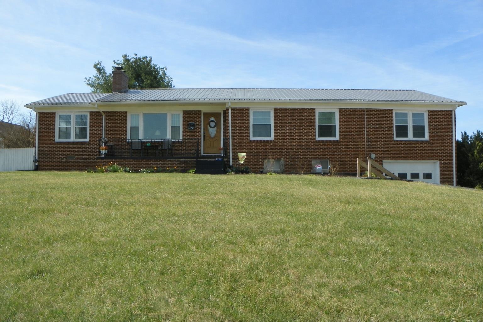 3022 Skyline Highway Galax VA 24333