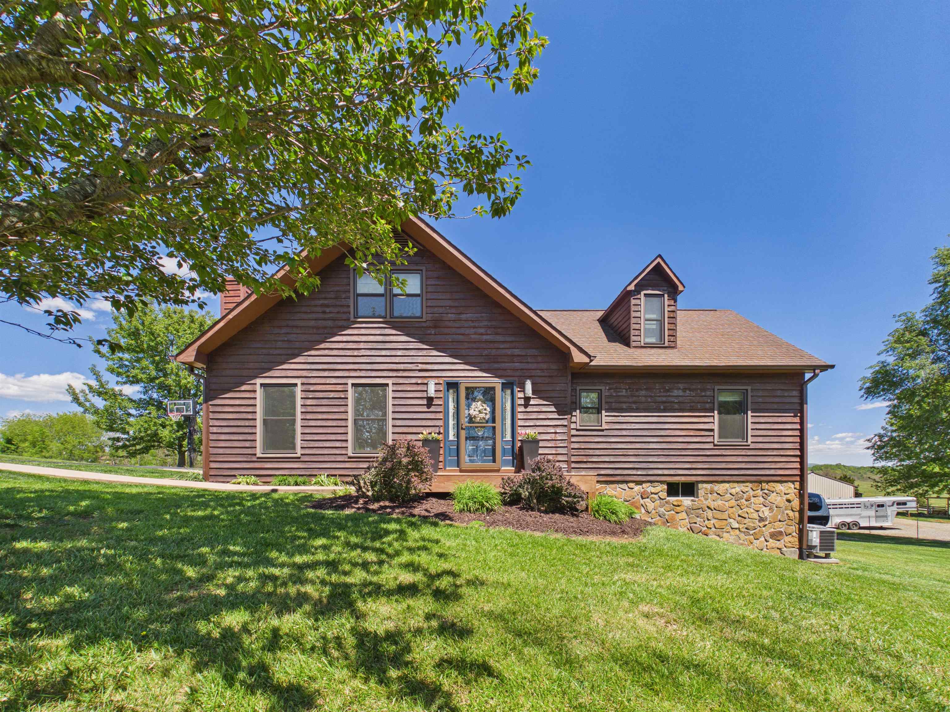 248 Mcgavock Lane Max Meadows VA 24360