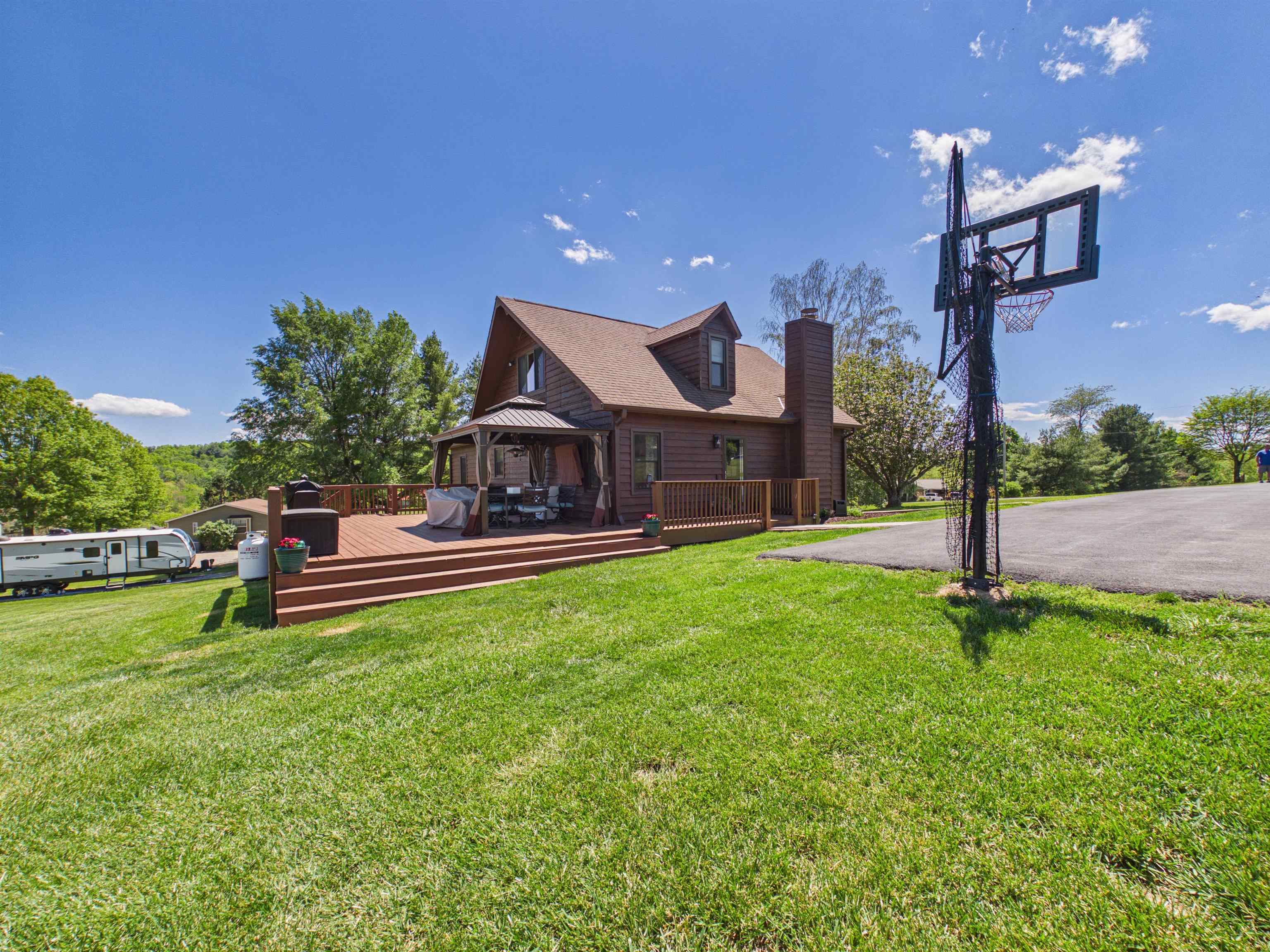 248 Mcgavock Lane Max Meadows VA 24360