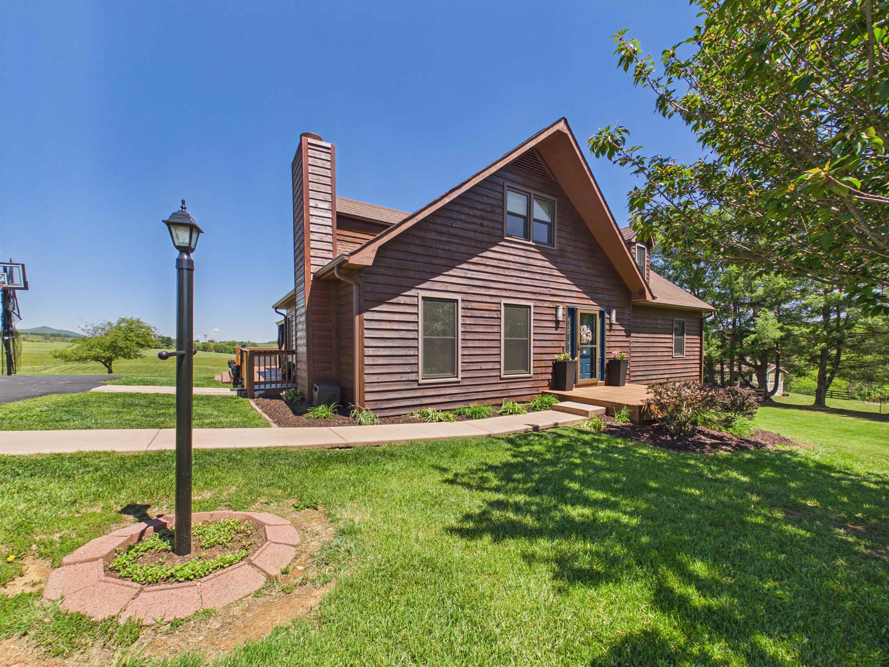 248 Mcgavock Lane Max Meadows VA 24360