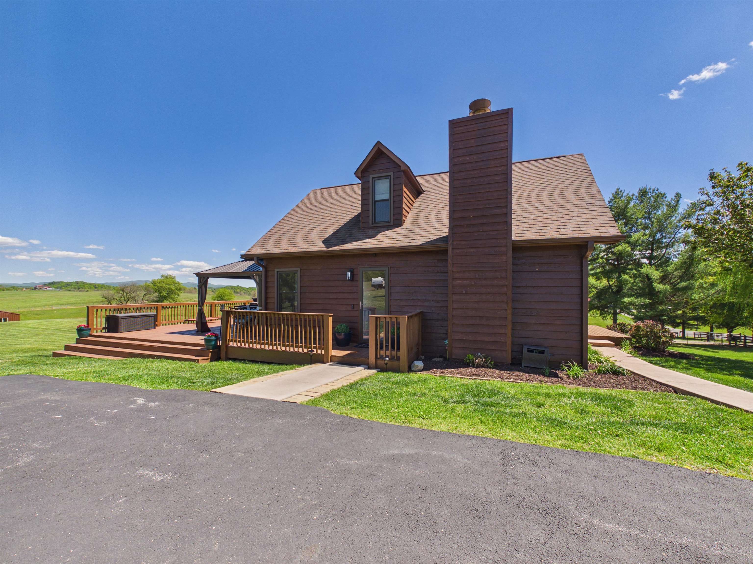 248 Mcgavock Lane Max Meadows VA 24360