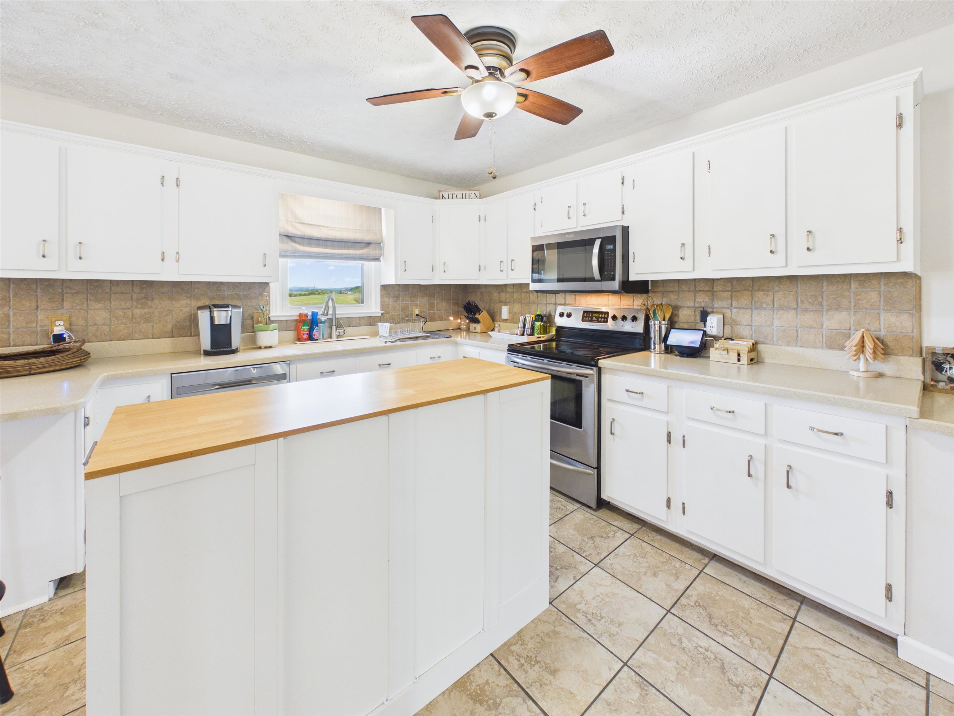 248 Mcgavock Lane Max Meadows VA 24360