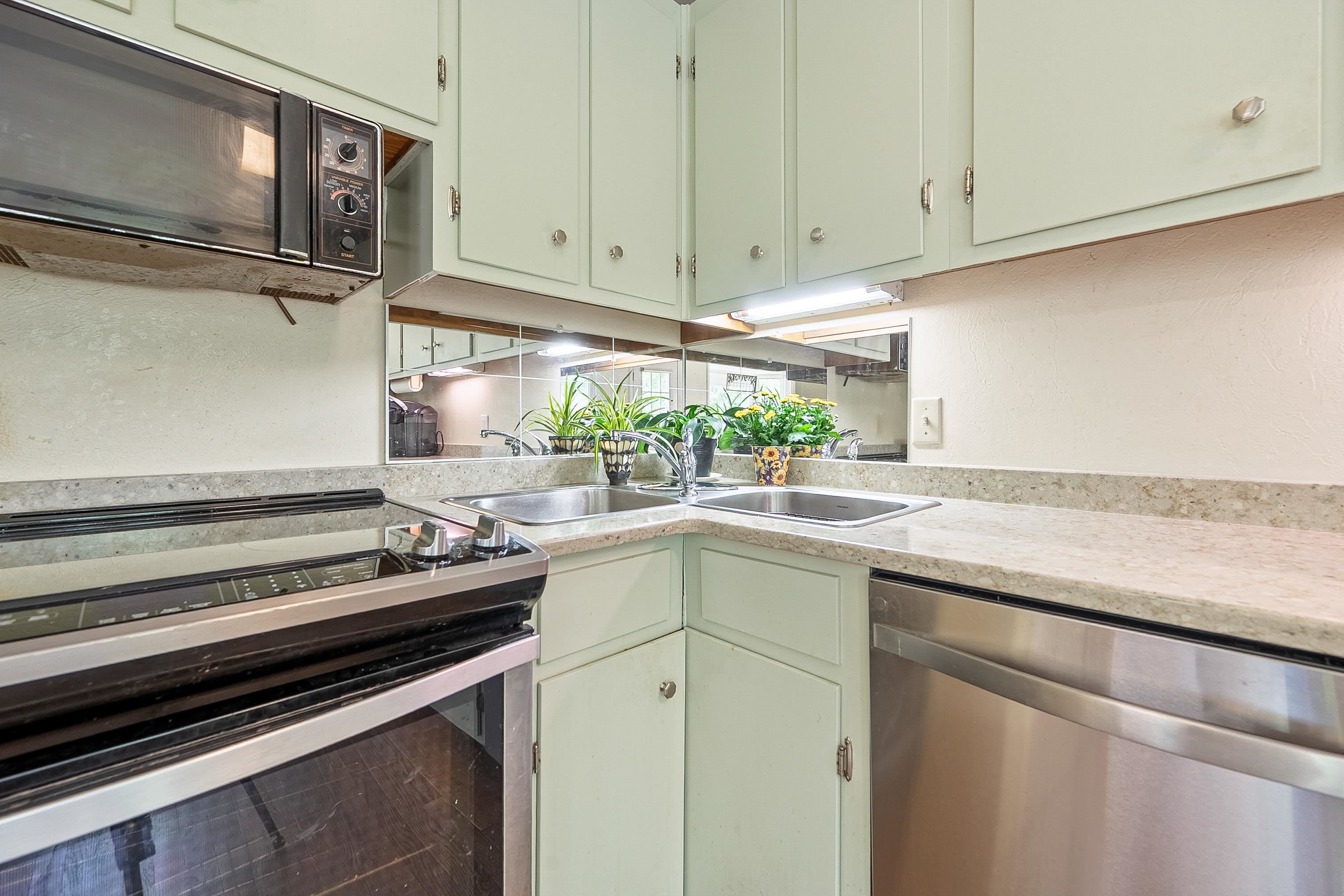 206 Macarthur Avenue Radford VA 24141