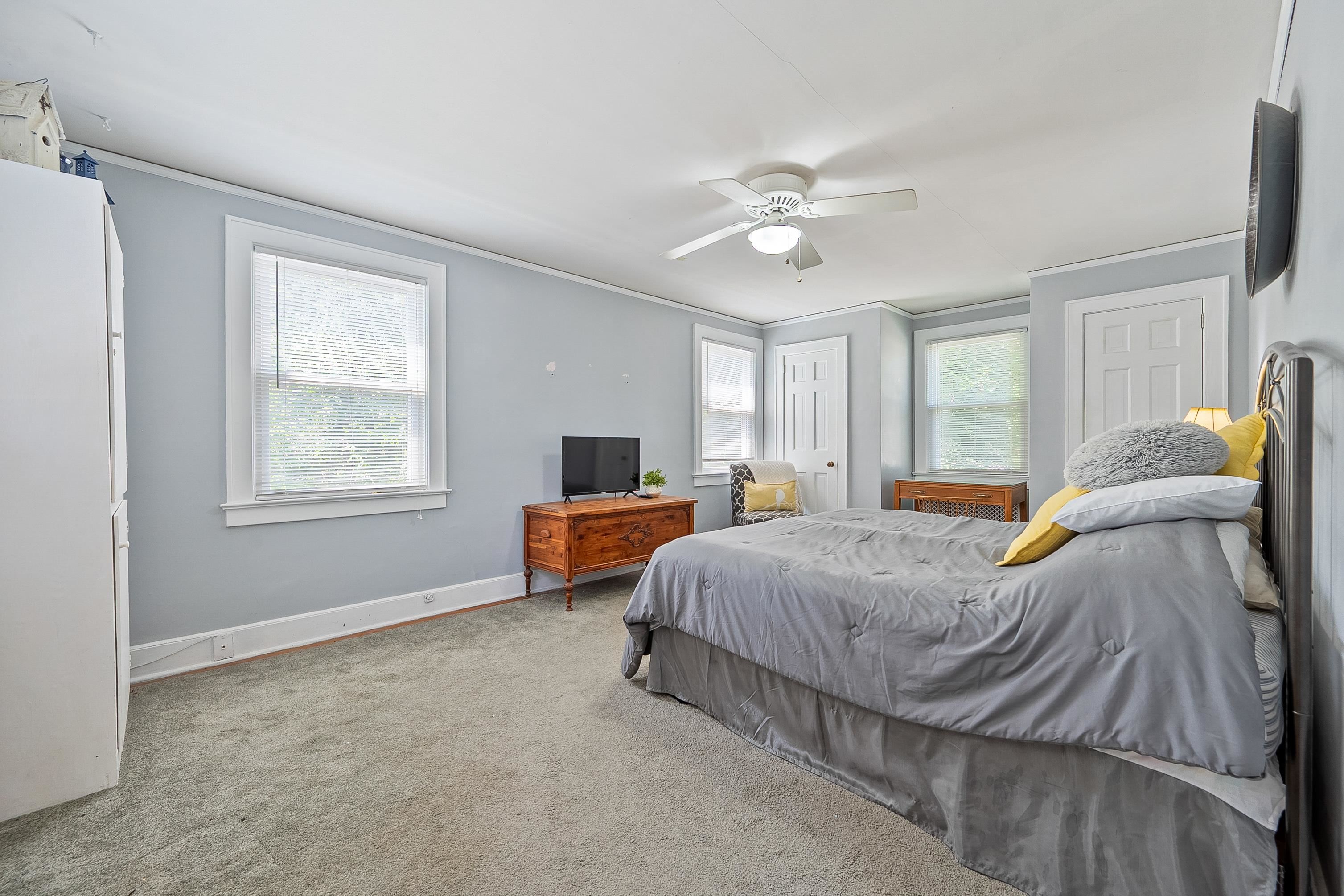 206 Macarthur Avenue Radford VA 24141