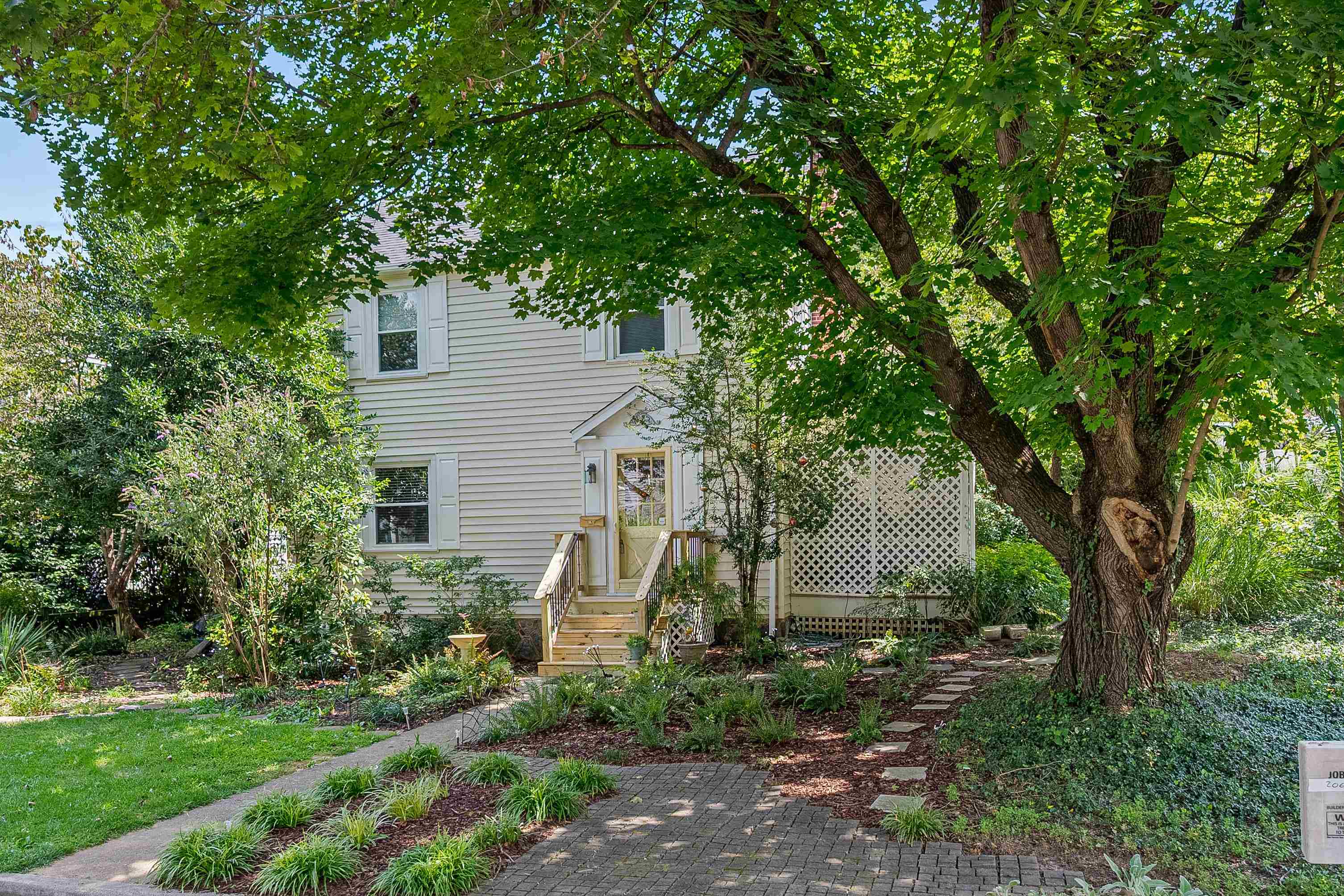 206 Macarthur Avenue Radford VA 24141