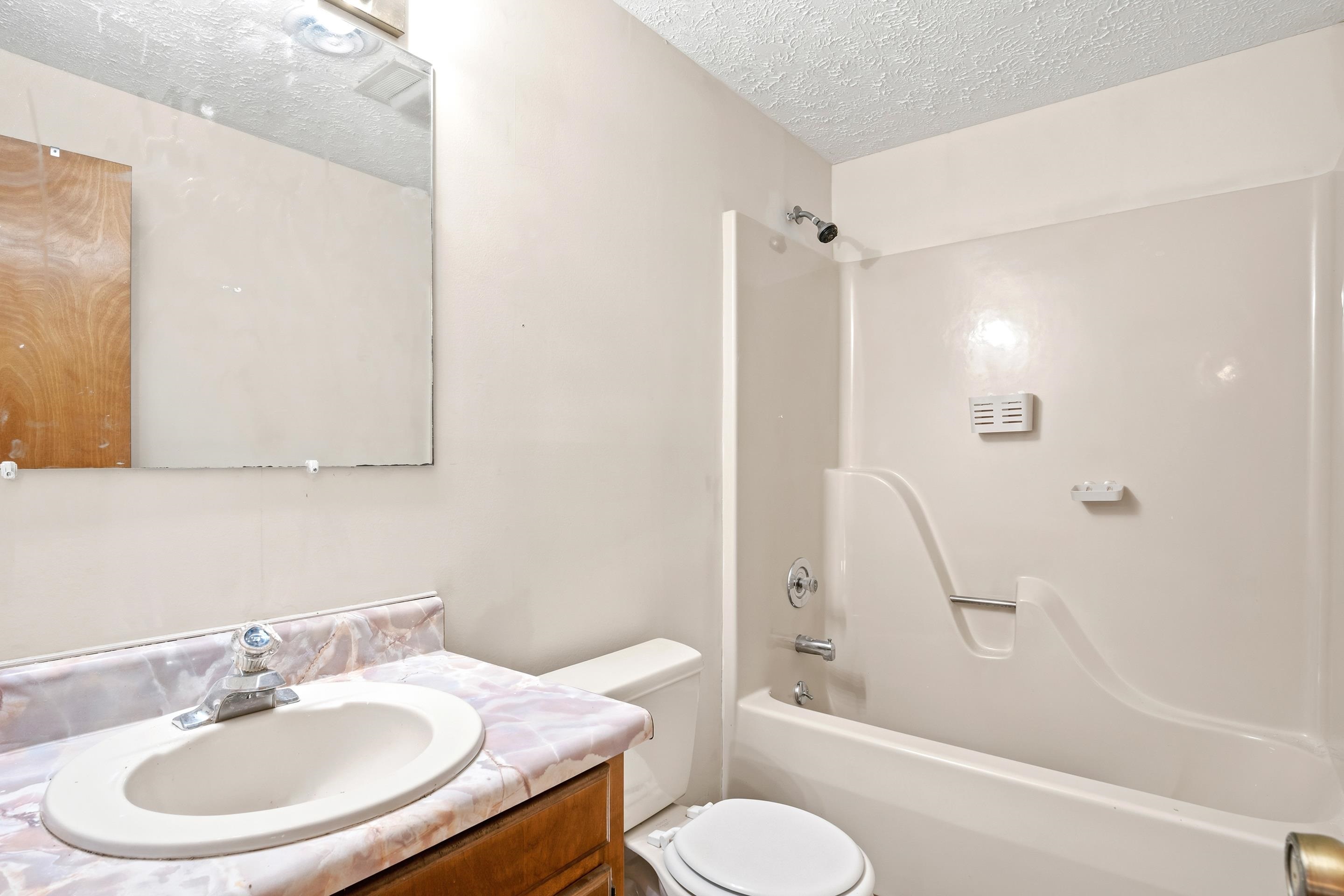 219 Smith Street Pembroke VA 24136