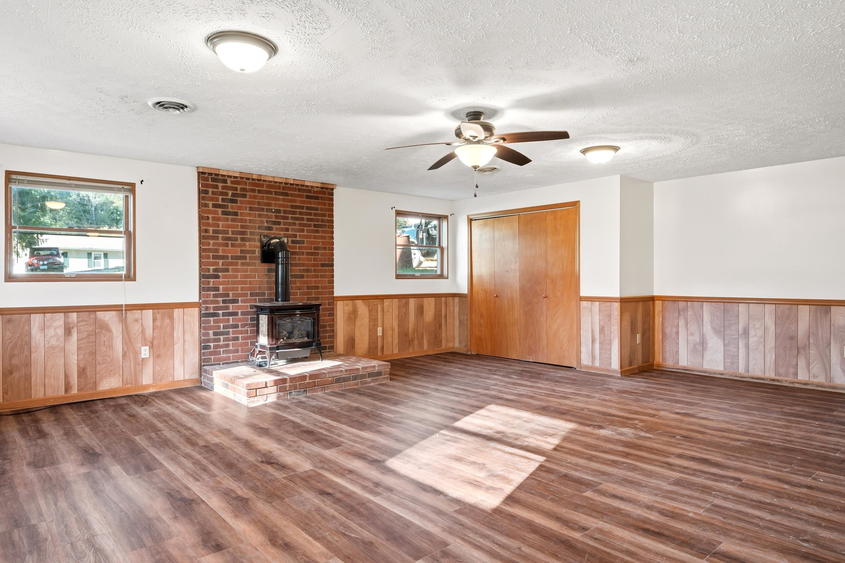219 Smith Street Pembroke VA 24136
