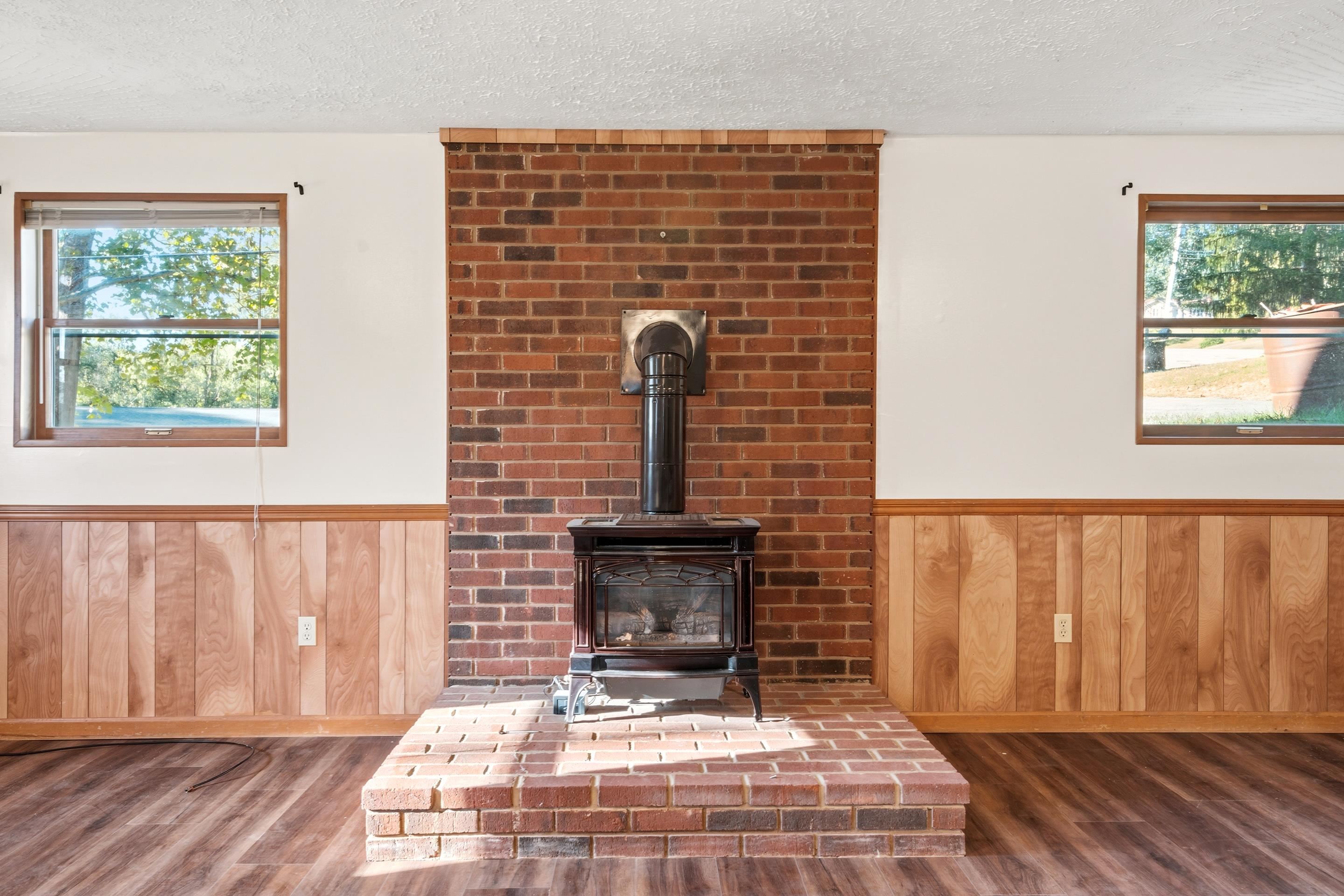 219 Smith Street Pembroke VA 24136