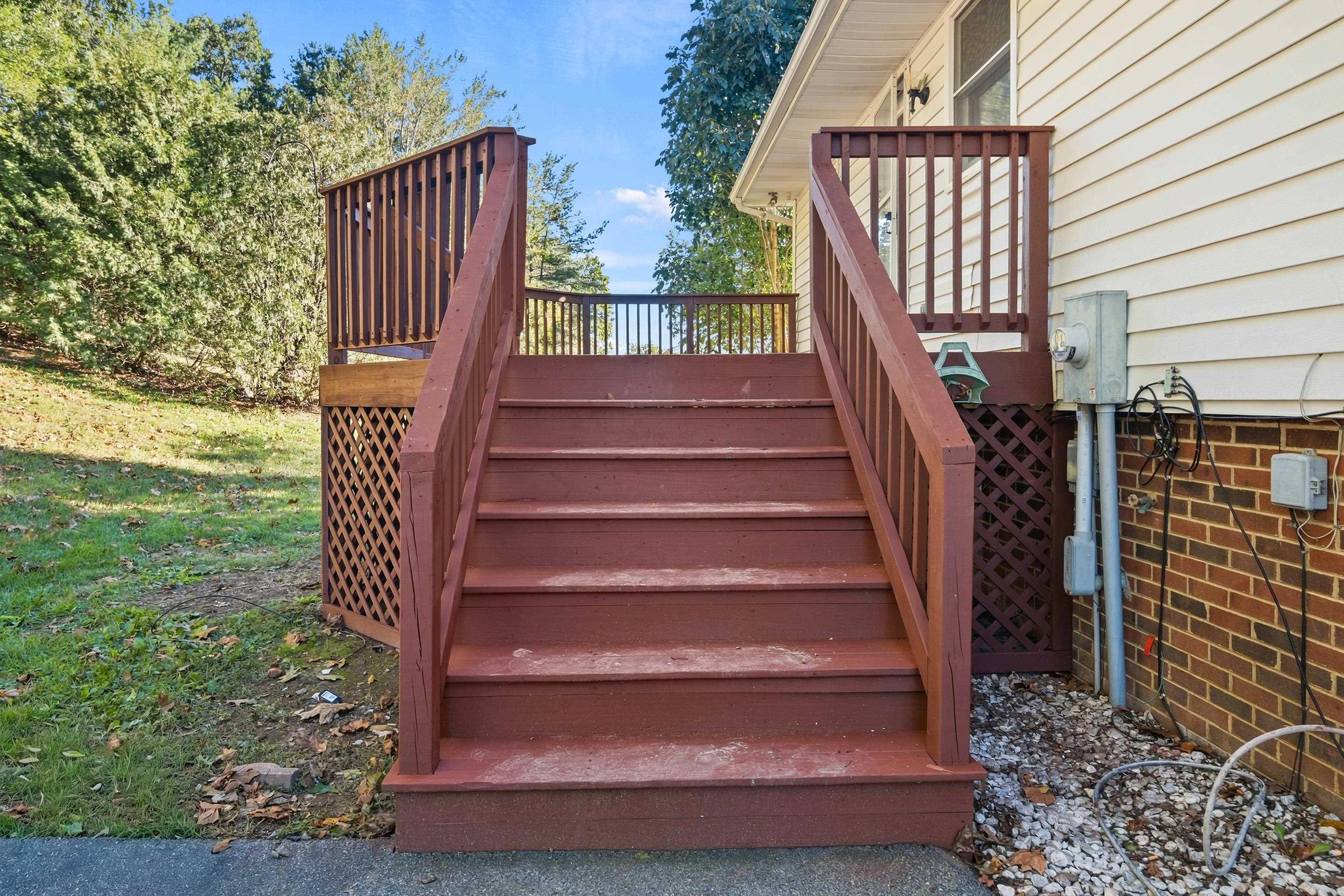 219 Smith Street Pembroke VA 24136
