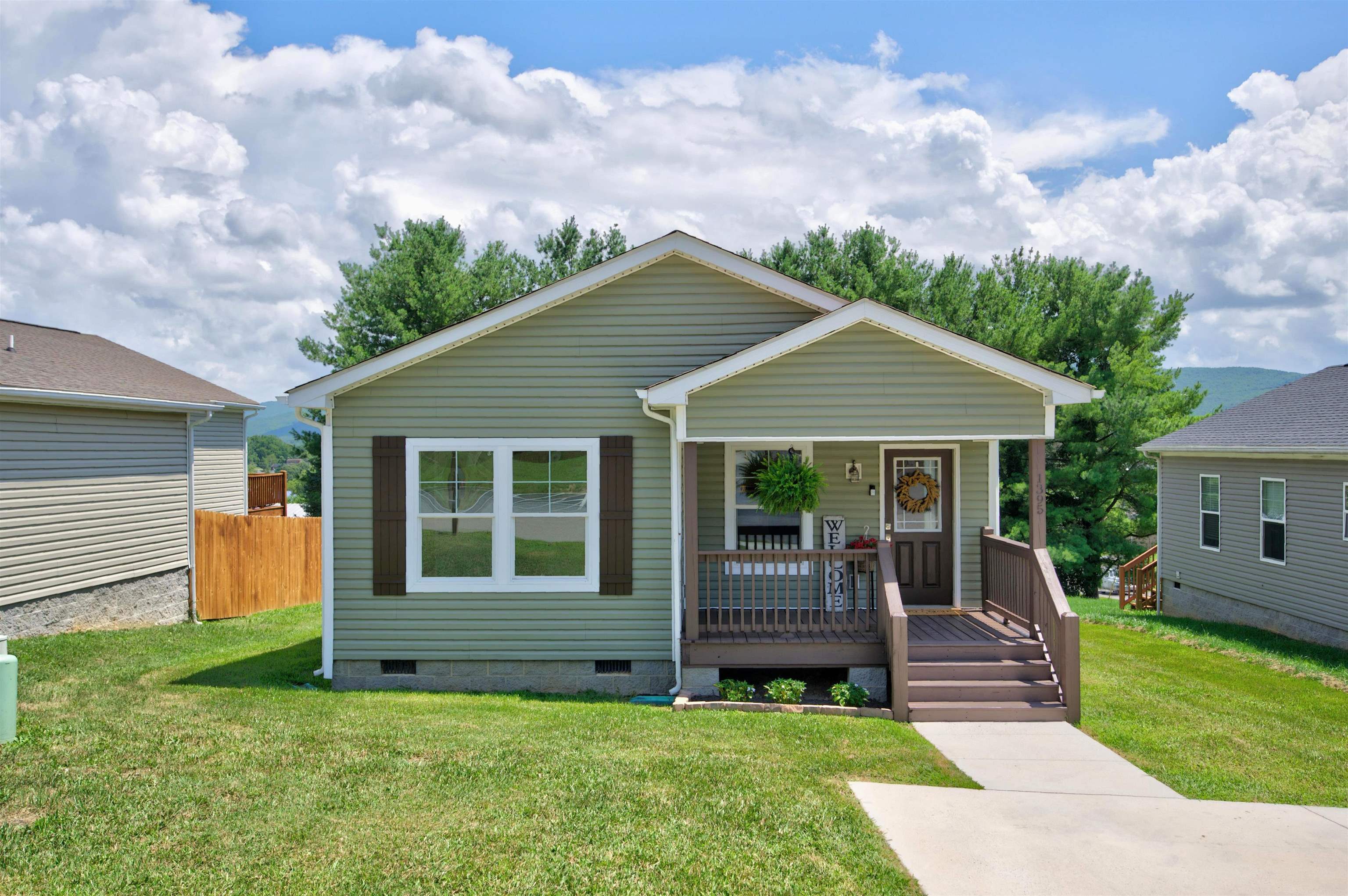1395 Ridge Street W Wytheville VA 24382