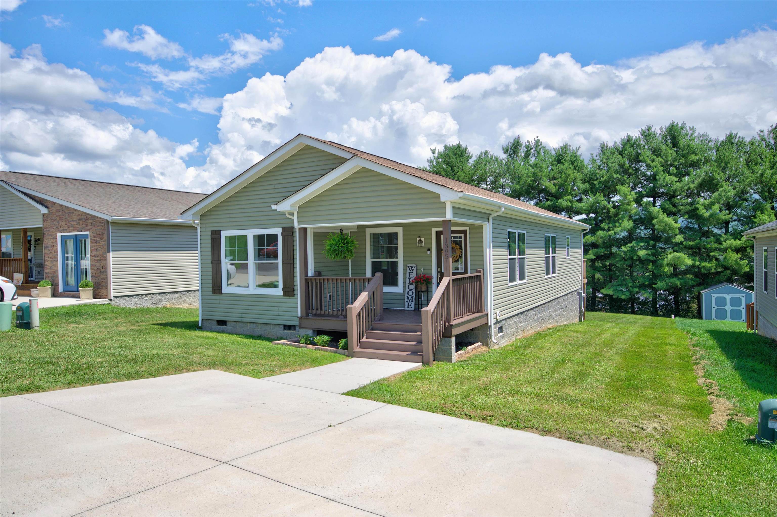 1395 Ridge Street W Wytheville VA 24382