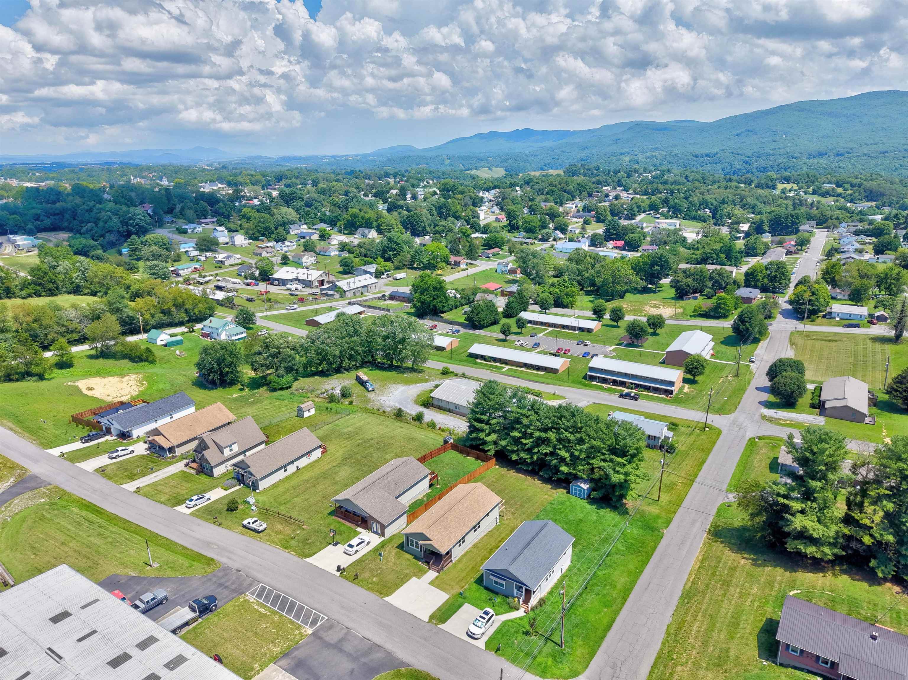 1395 Ridge Street W Wytheville VA 24382