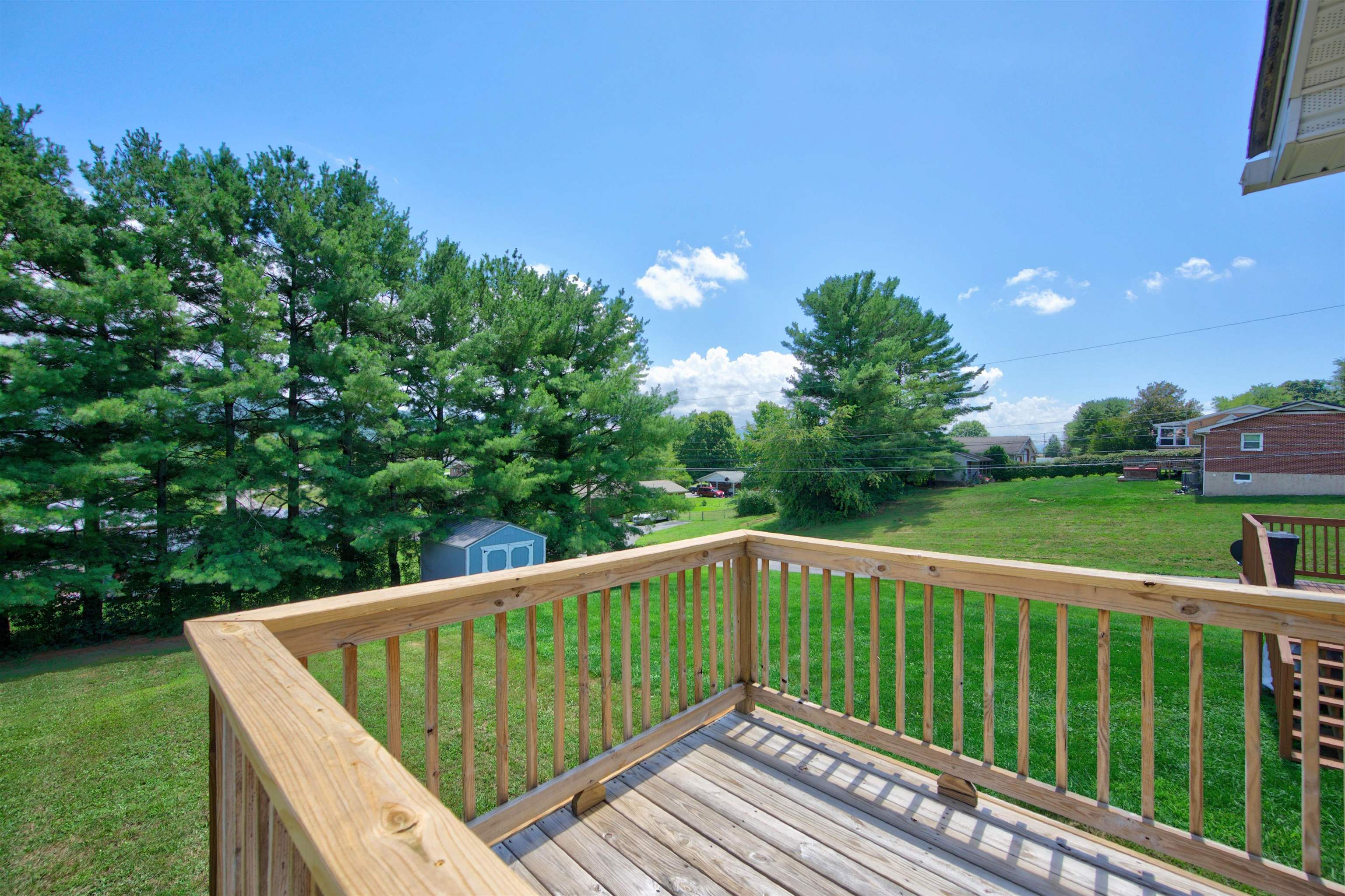 1395 Ridge Street W Wytheville VA 24382