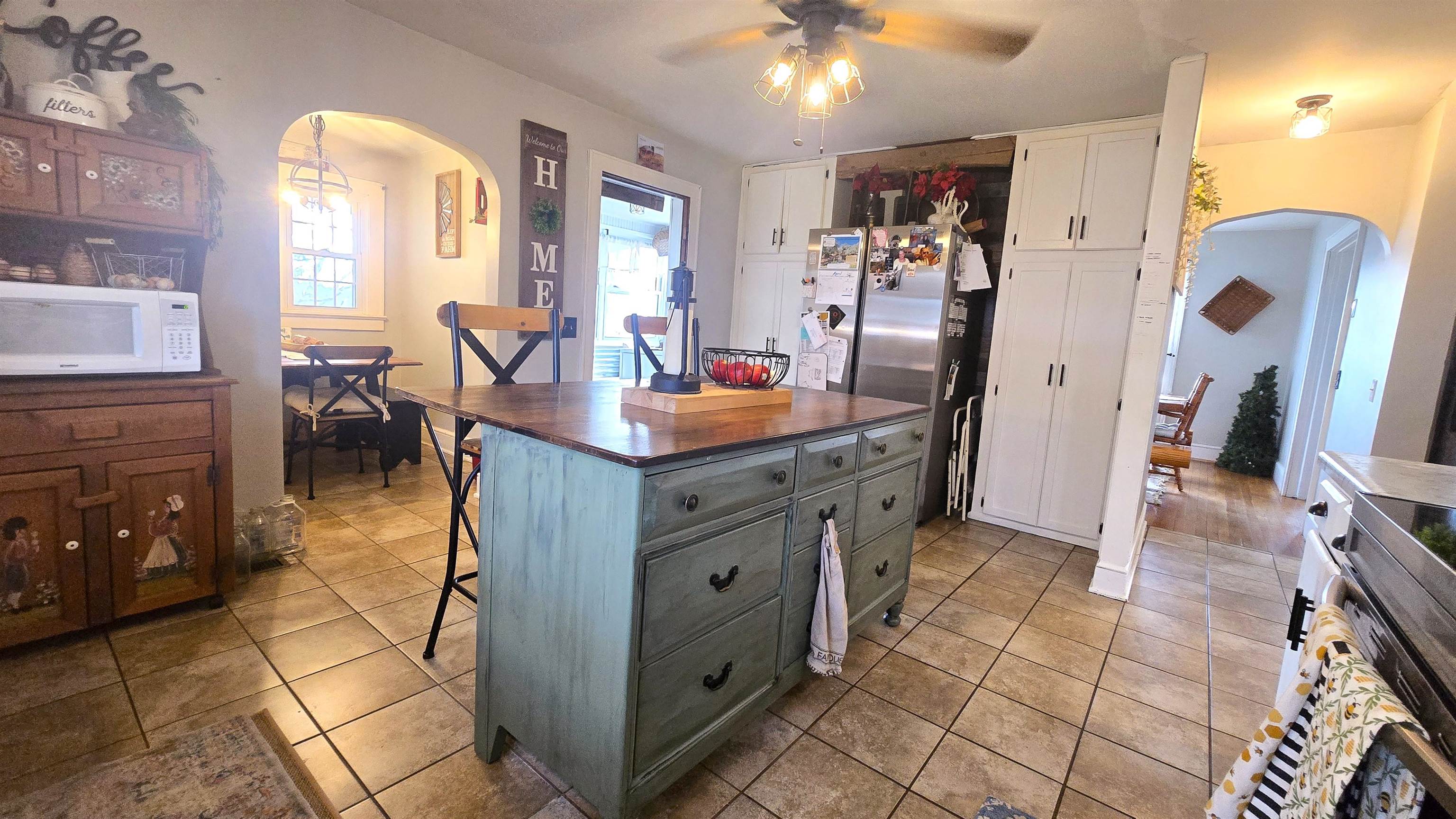 2021 Coles Knob Road NE Check VA 24072