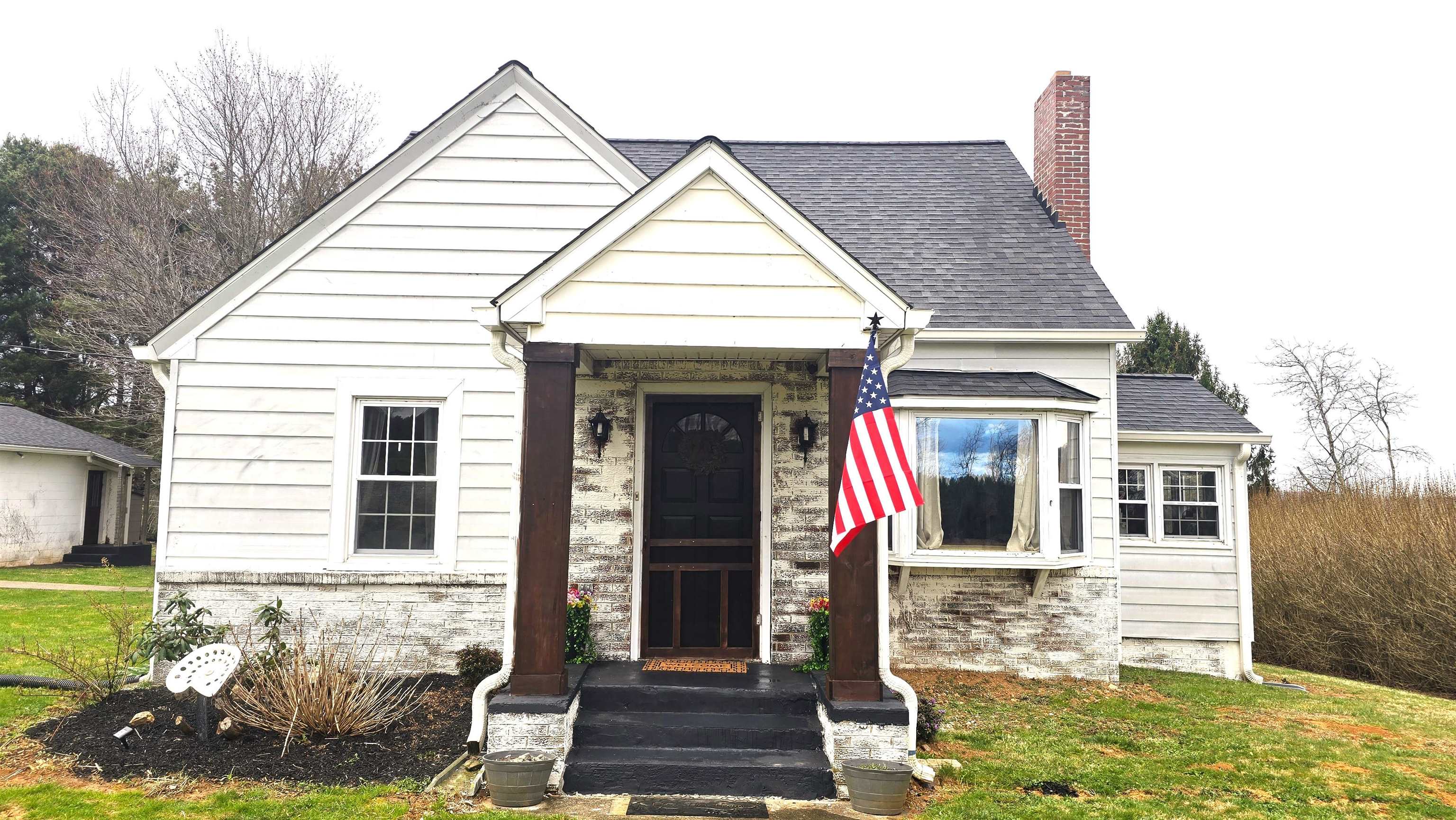 2021 Coles Knob Road NE Check VA 24072