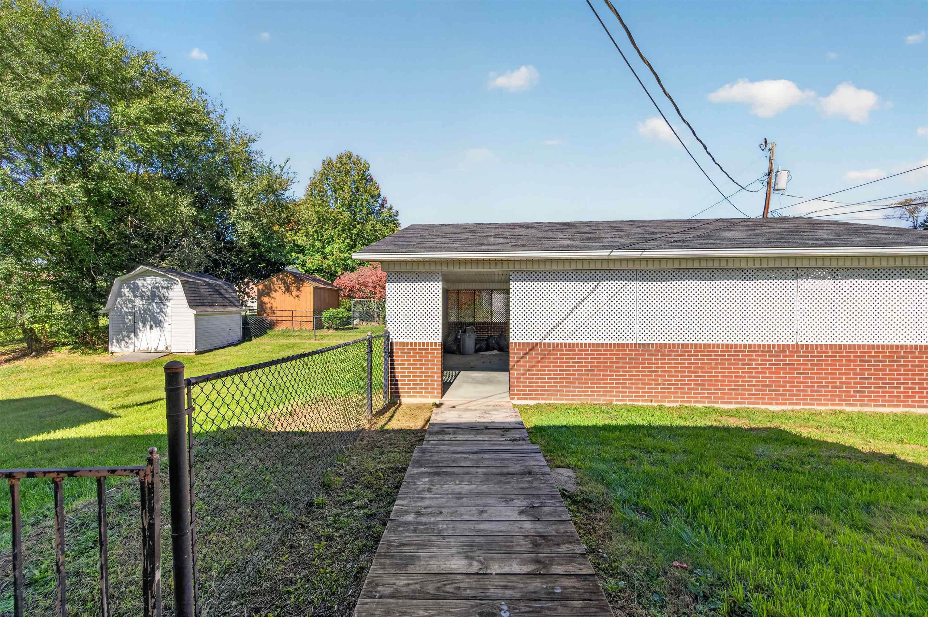 690 Mountain View Drive Wytheville VA 24382