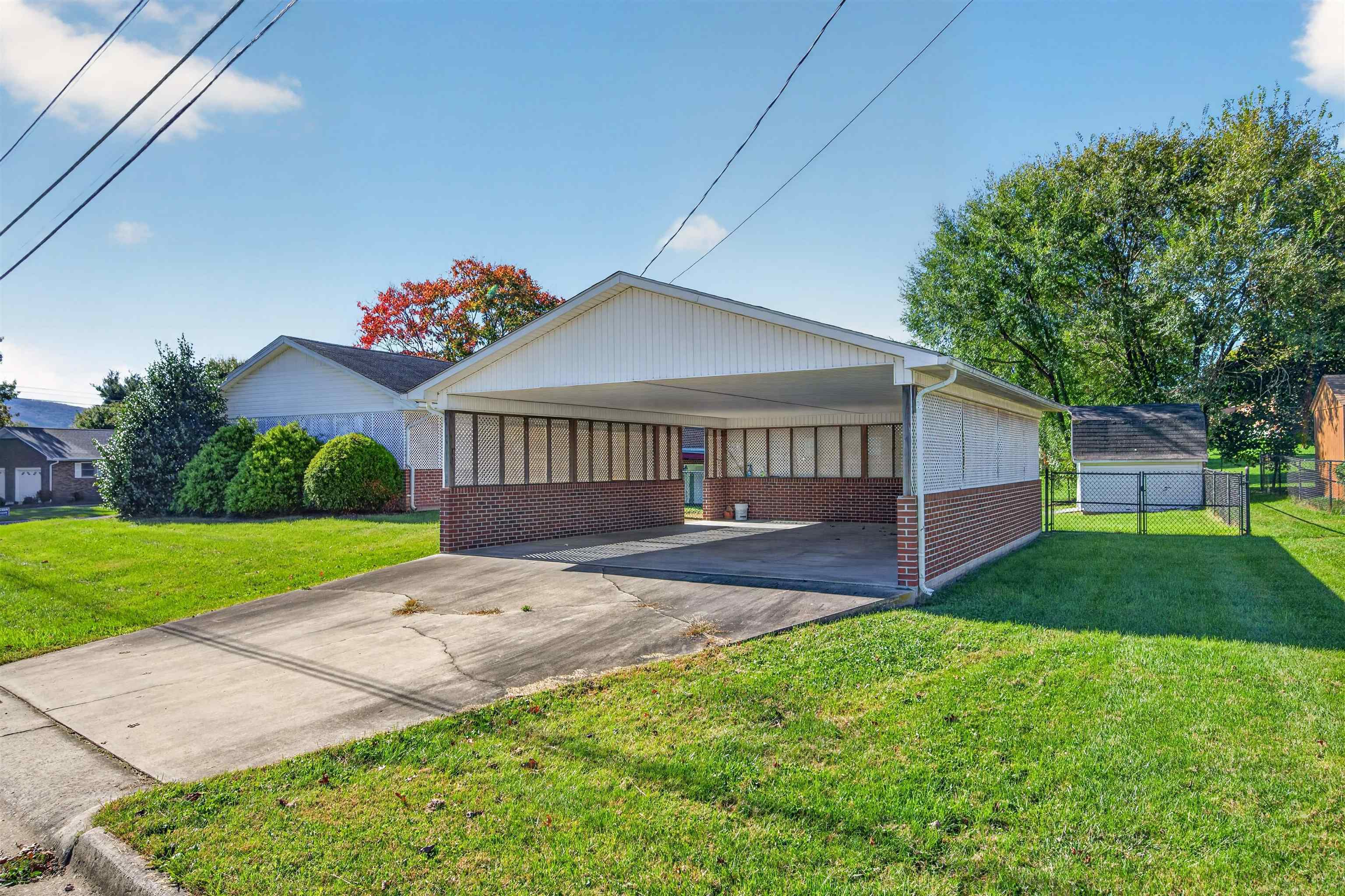 690 Mountain View Drive Wytheville VA 24382
