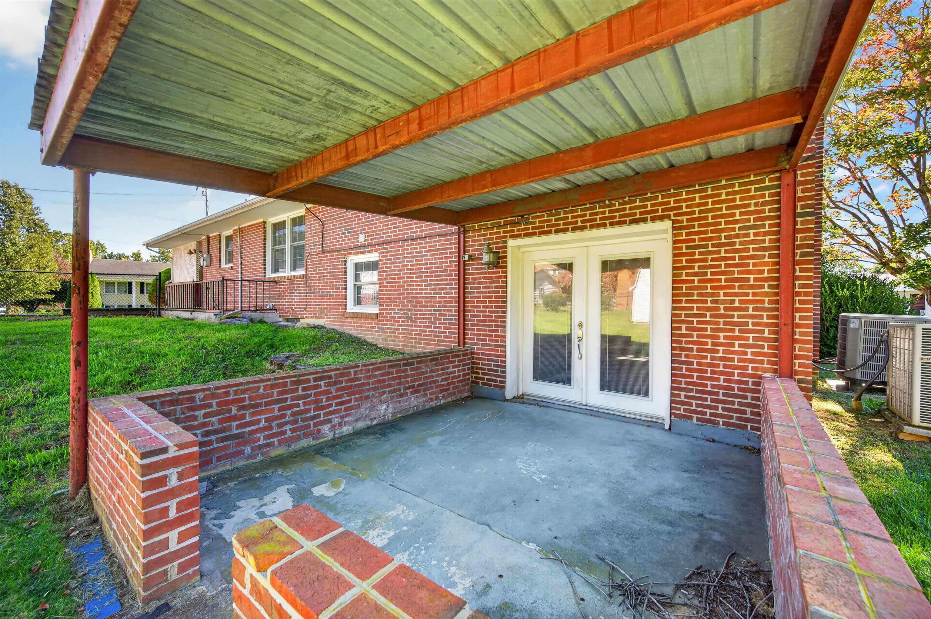 690 Mountain View Drive Wytheville VA 24382