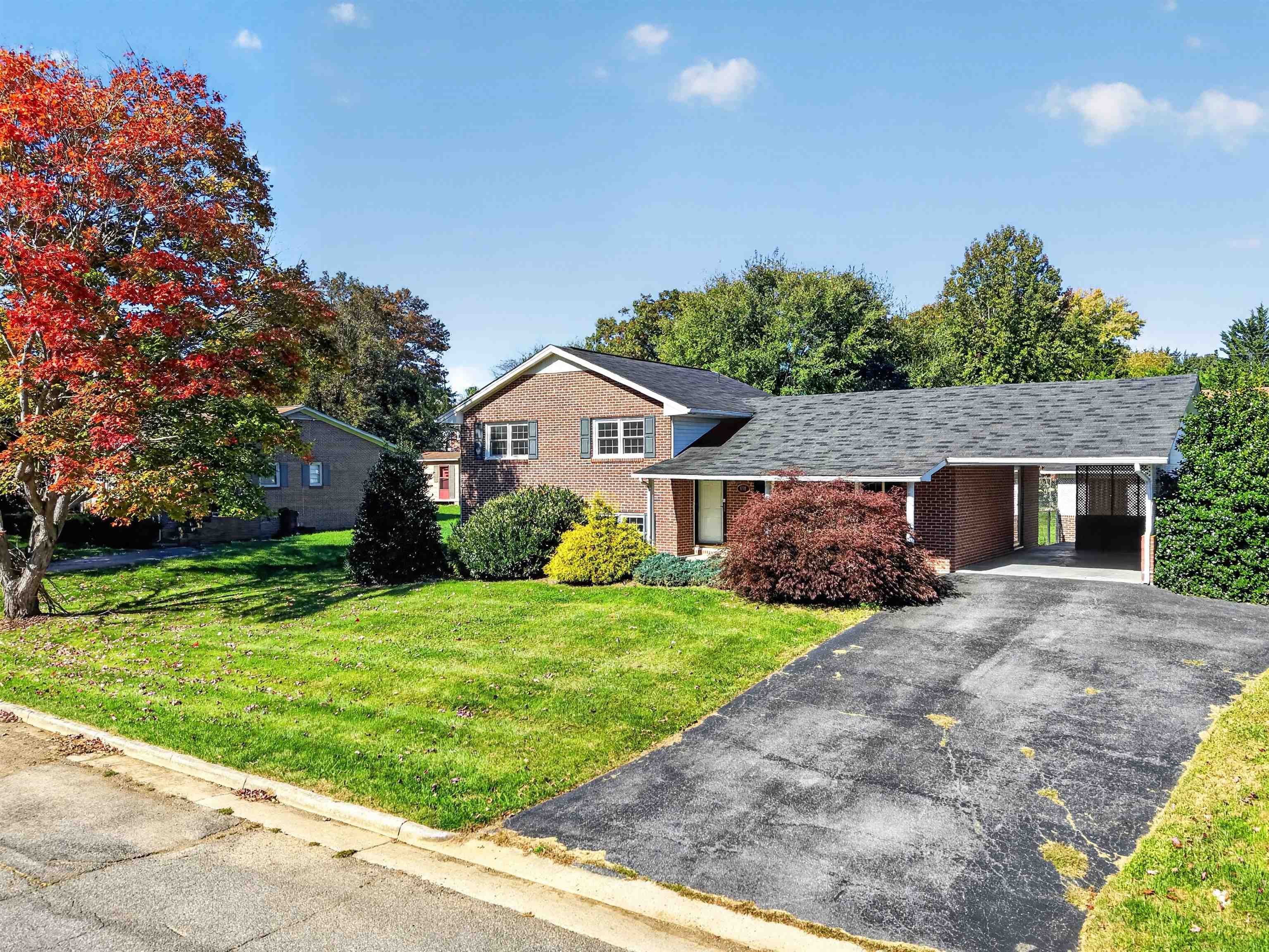 690 Mountain View Drive Wytheville VA 24382