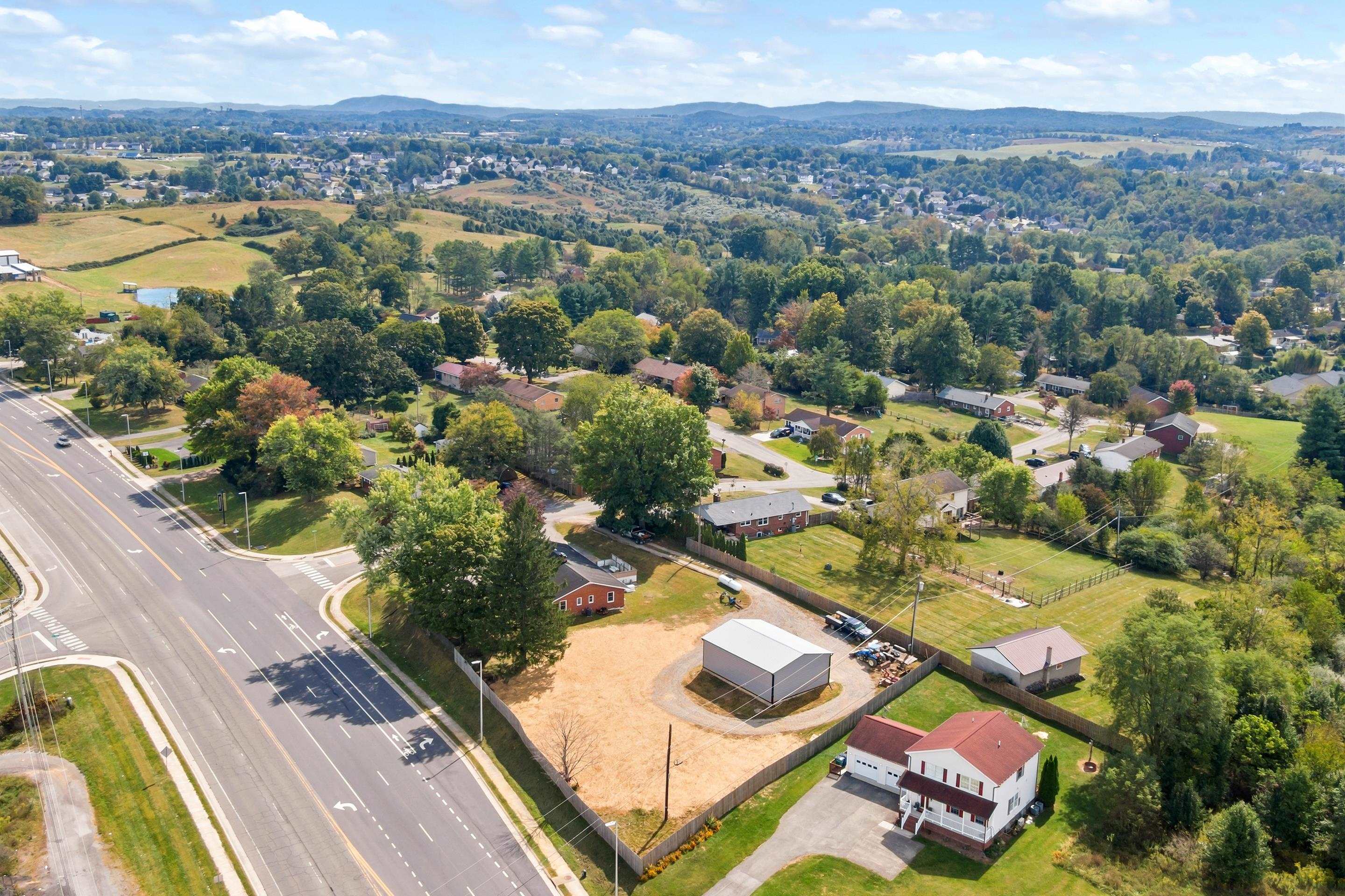 1210 Peppers Fry Road NW Christiansburg VA 24073