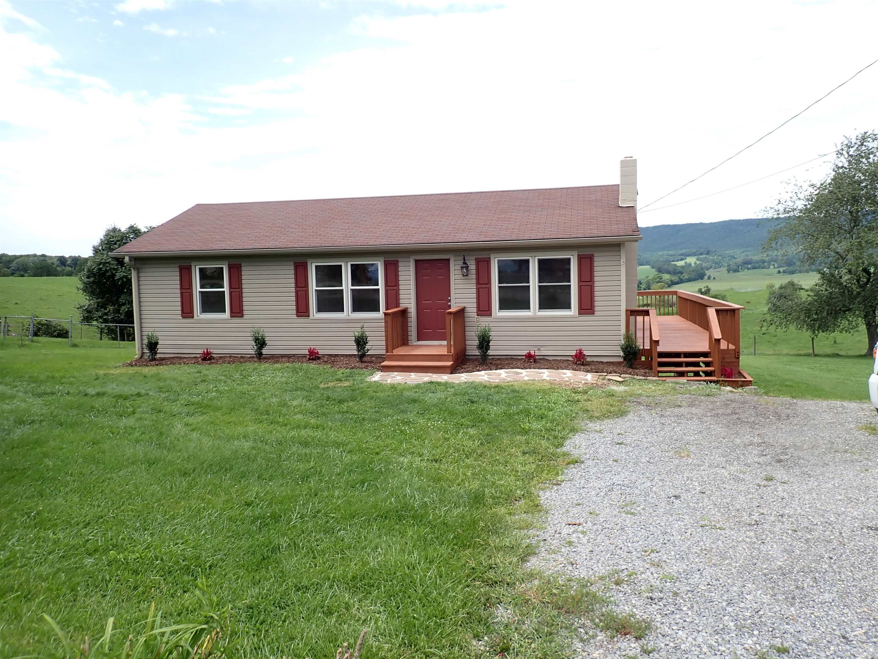 5909 Alum Spring Road Pulaski VA 24301