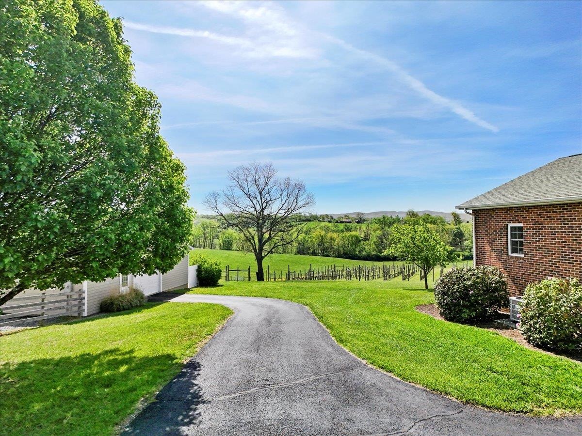 2664 Old Route 100 Road Draper VA 24324