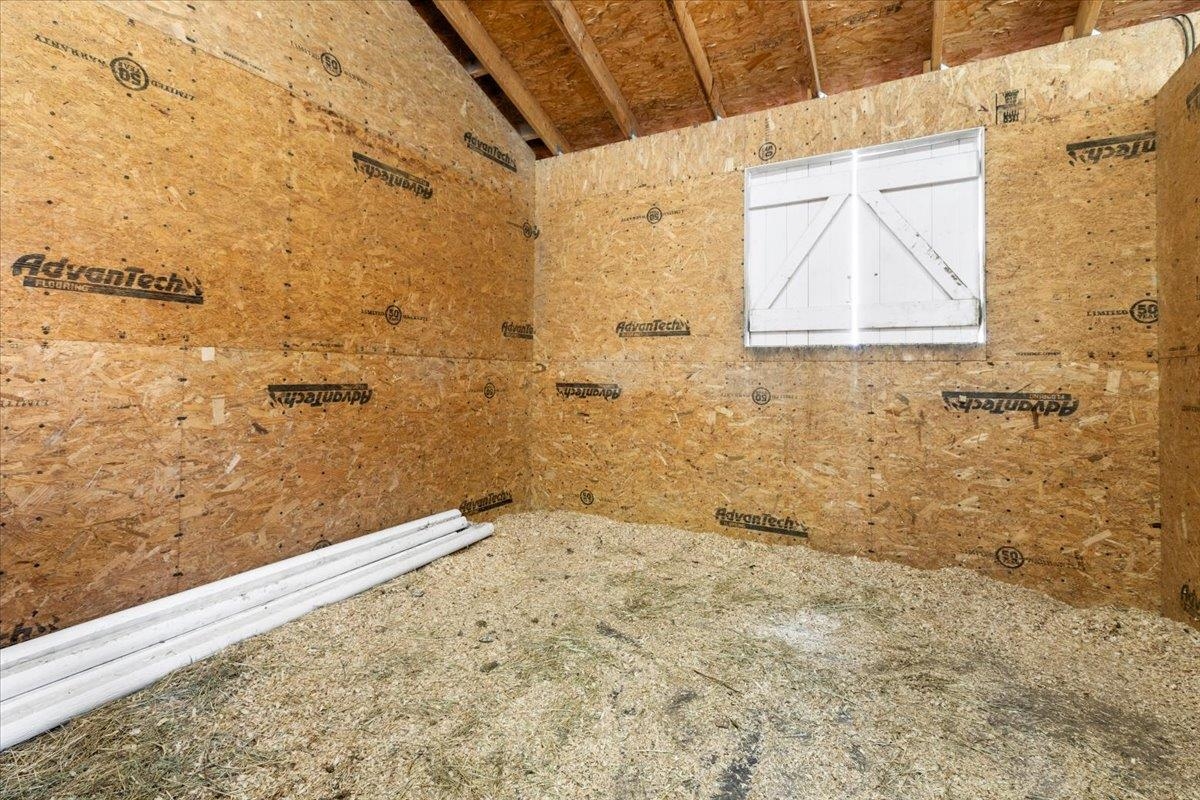 2664 Old Route 100 Road Draper VA 24324