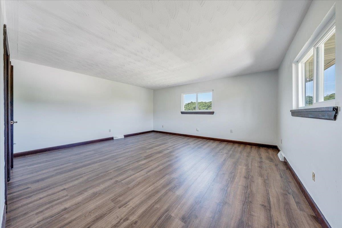 2162 Reed Creek Drive Draper VA 24324