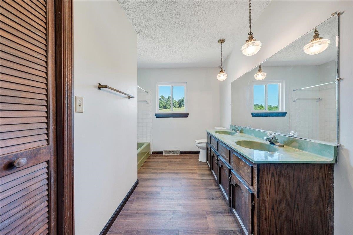 2162 Reed Creek Drive Draper VA 24324