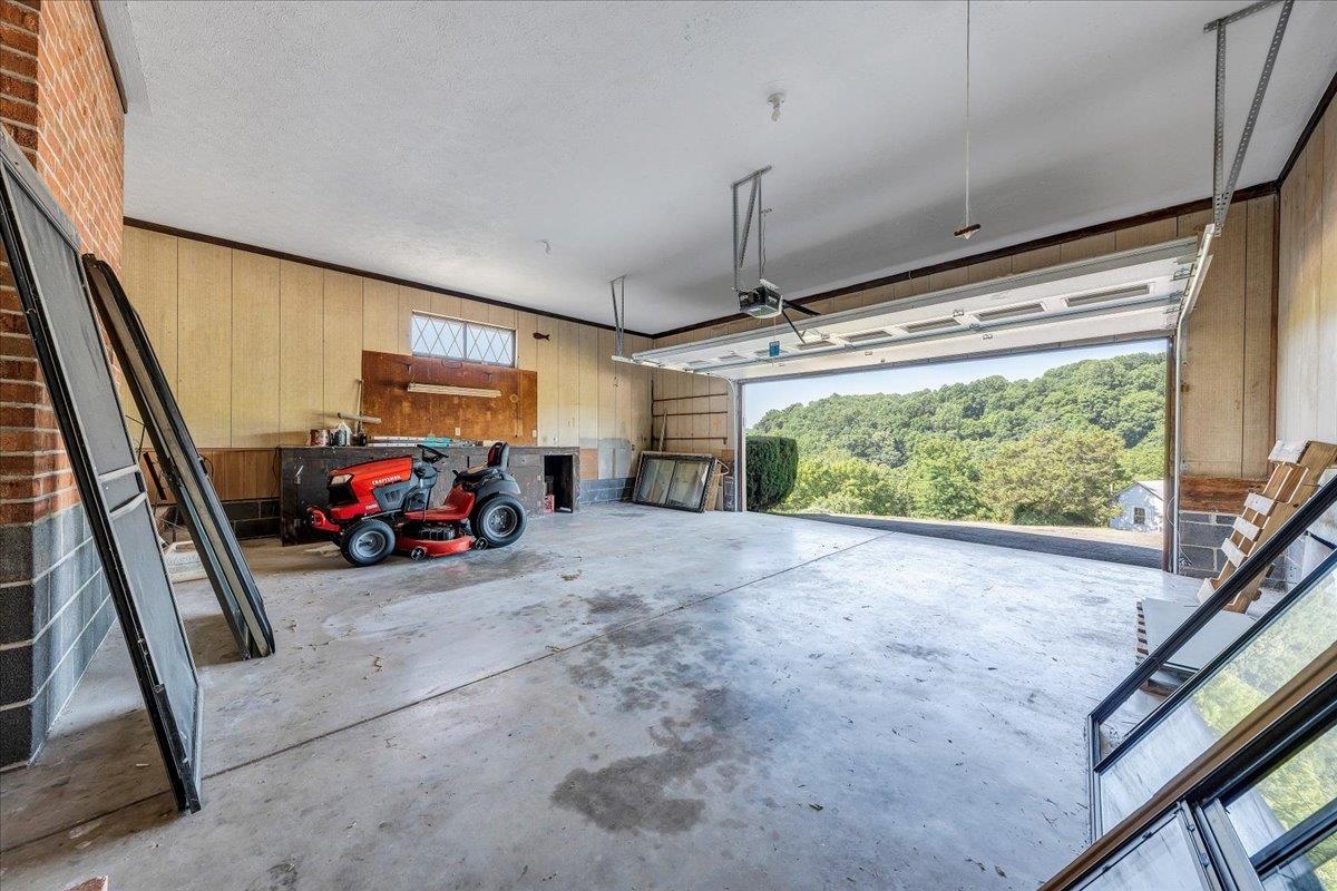 2162 Reed Creek Drive Draper VA 24324