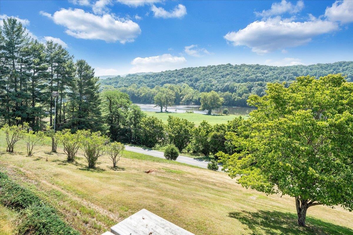 2162 Reed Creek Drive Draper VA 24324