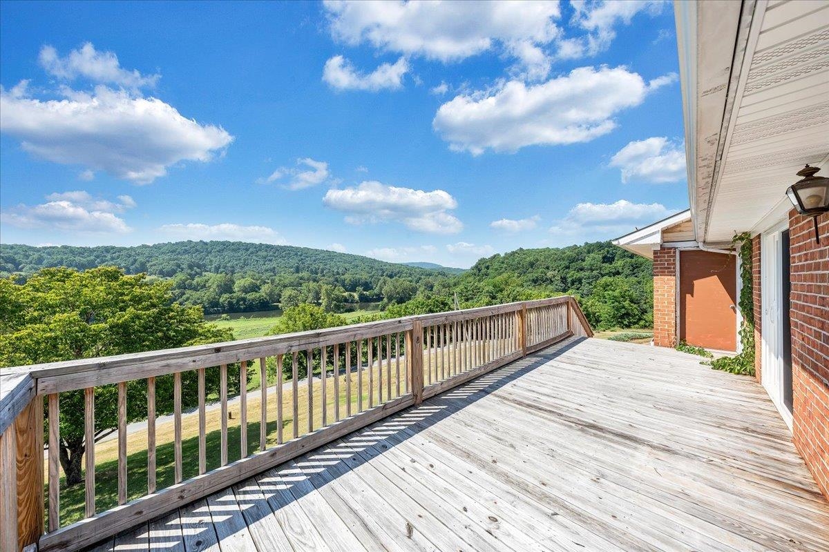 2162 Reed Creek Drive Draper VA 24324