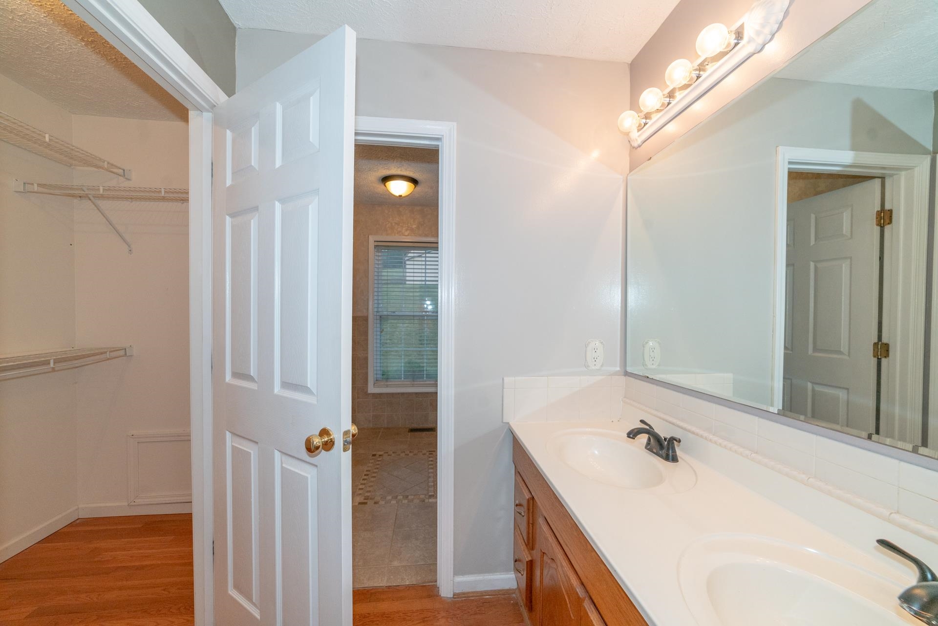 4425 S Scenic Highway Bland VA 24315