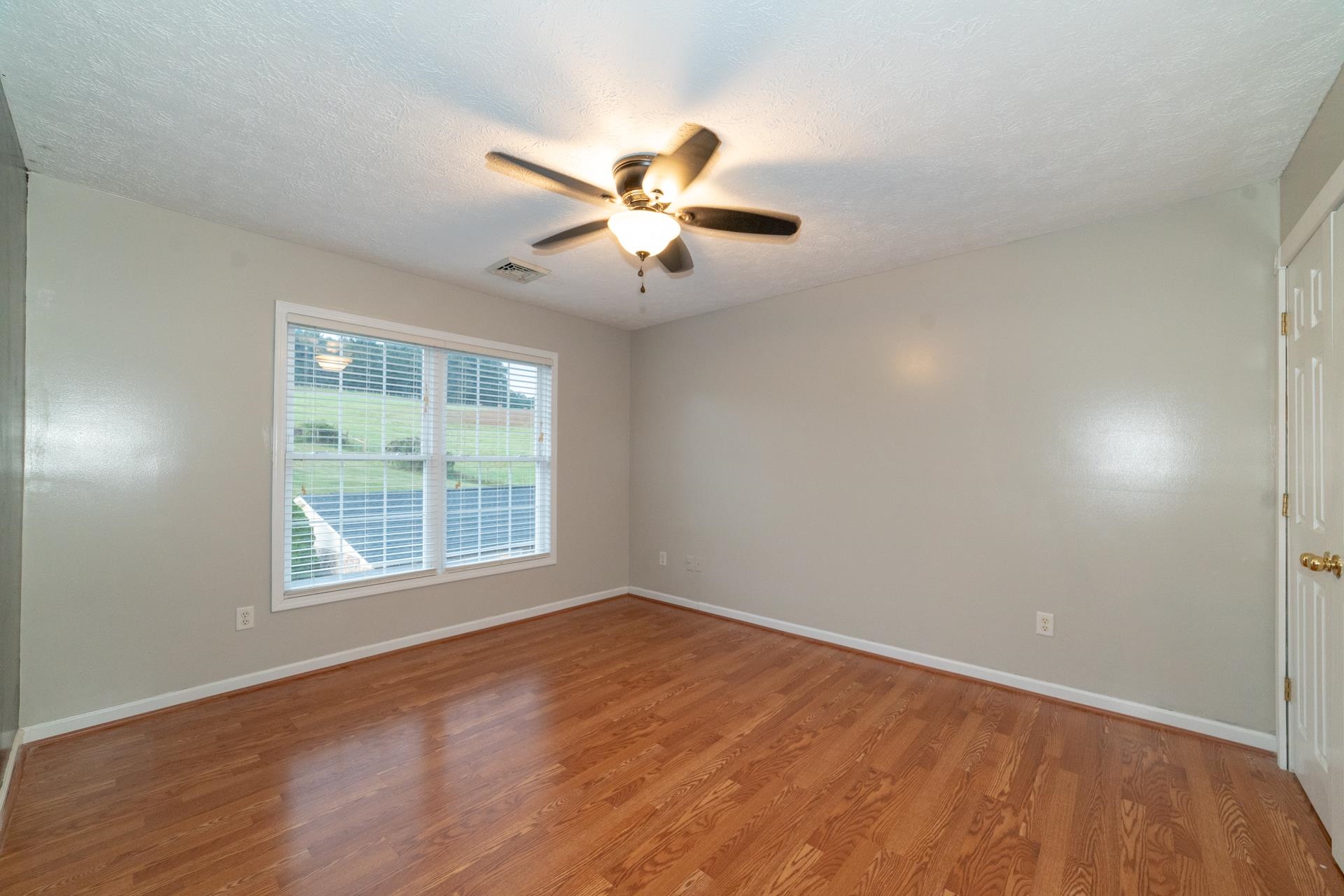 4425 S Scenic Highway Bland VA 24315