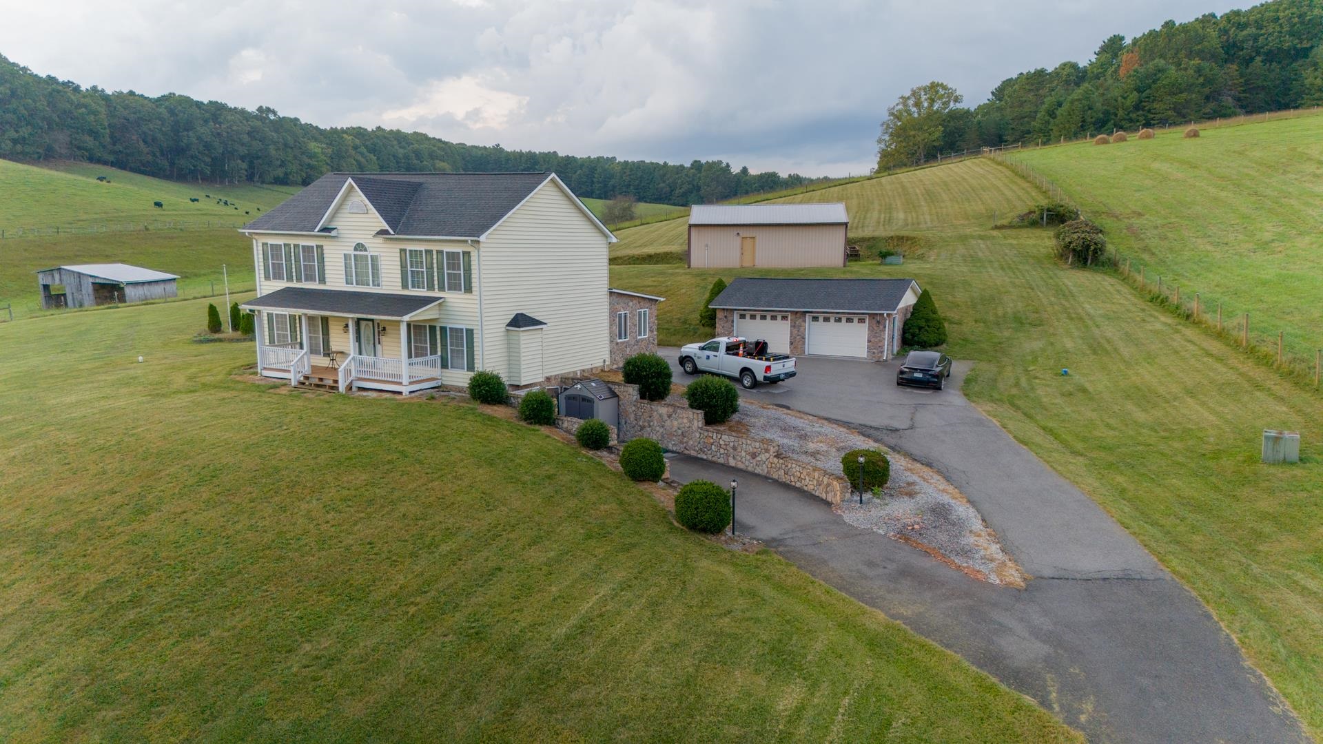 4425 S Scenic Highway Bland VA 24315
