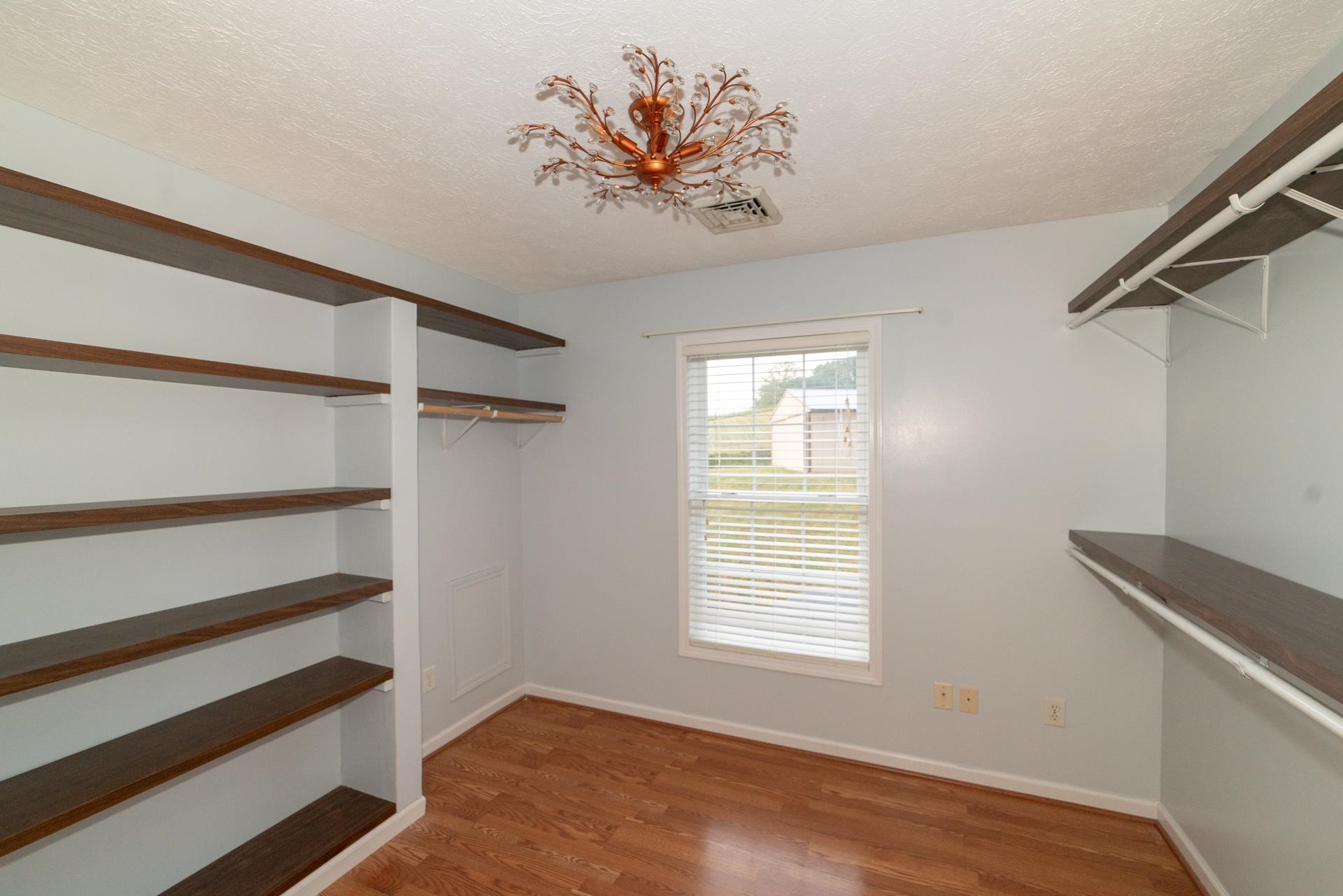 4425 S Scenic Highway Bland VA 24315