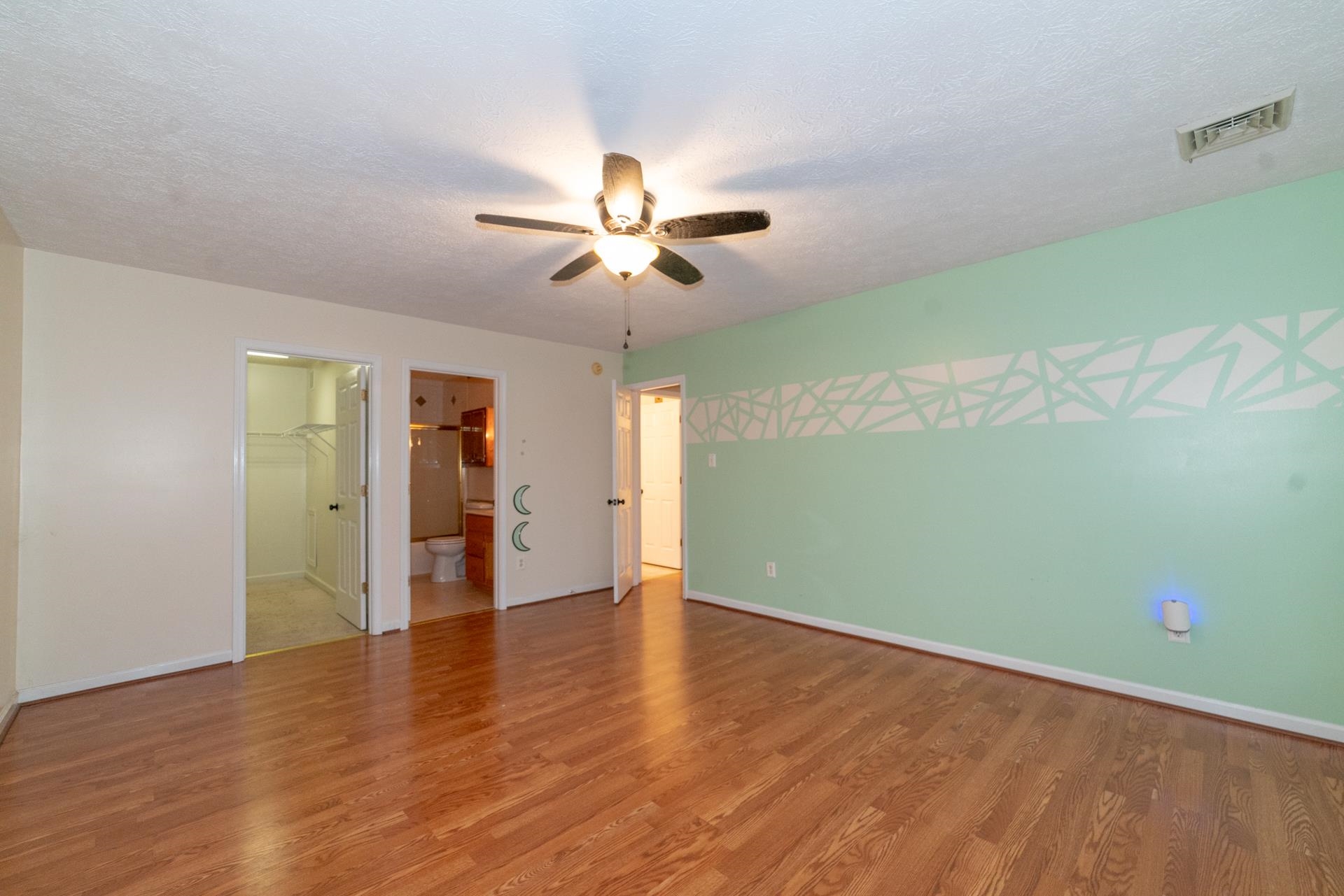 4425 S Scenic Highway Bland VA 24315