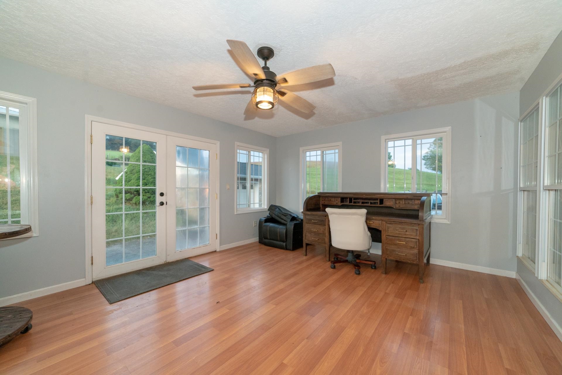 4425 S Scenic Highway Bland VA 24315