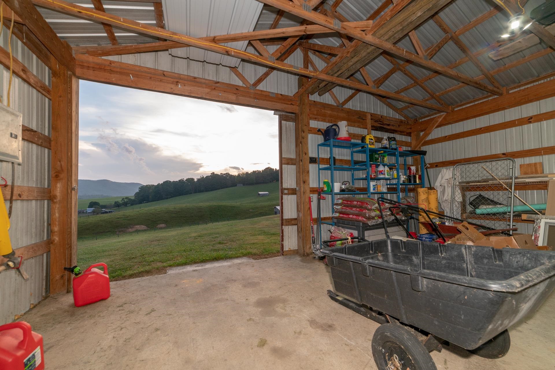 4425 S Scenic Highway Bland VA 24315