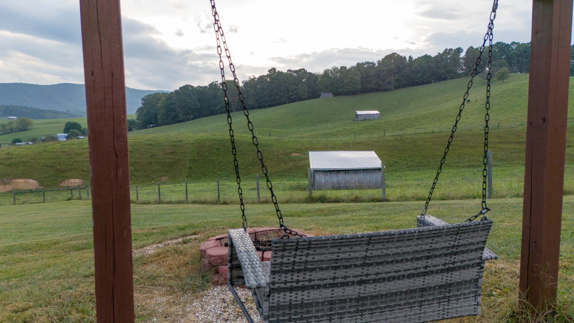 4425 S Scenic Highway Bland VA 24315