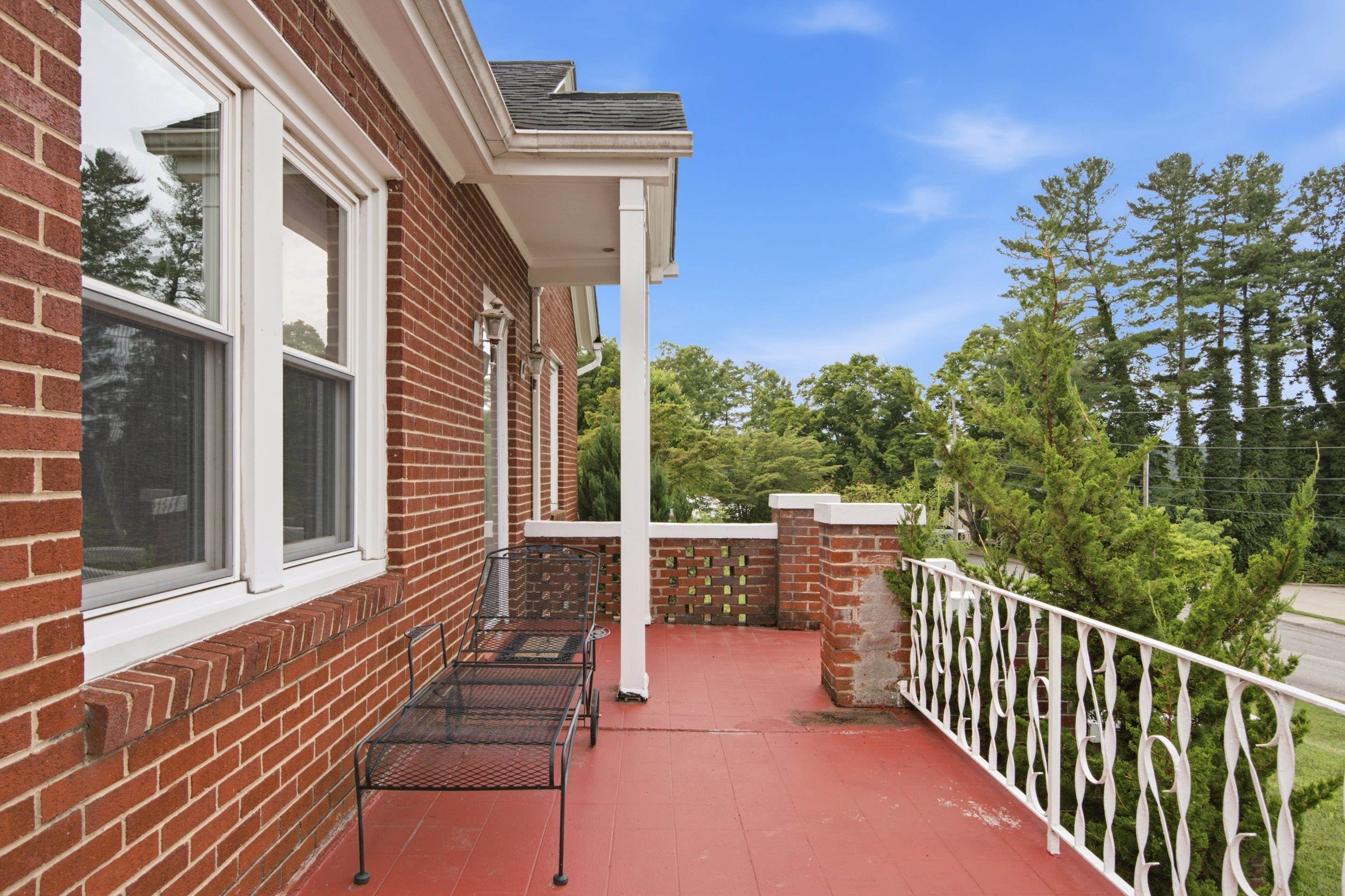 300 Arlington Avenue Radford VA 24141
