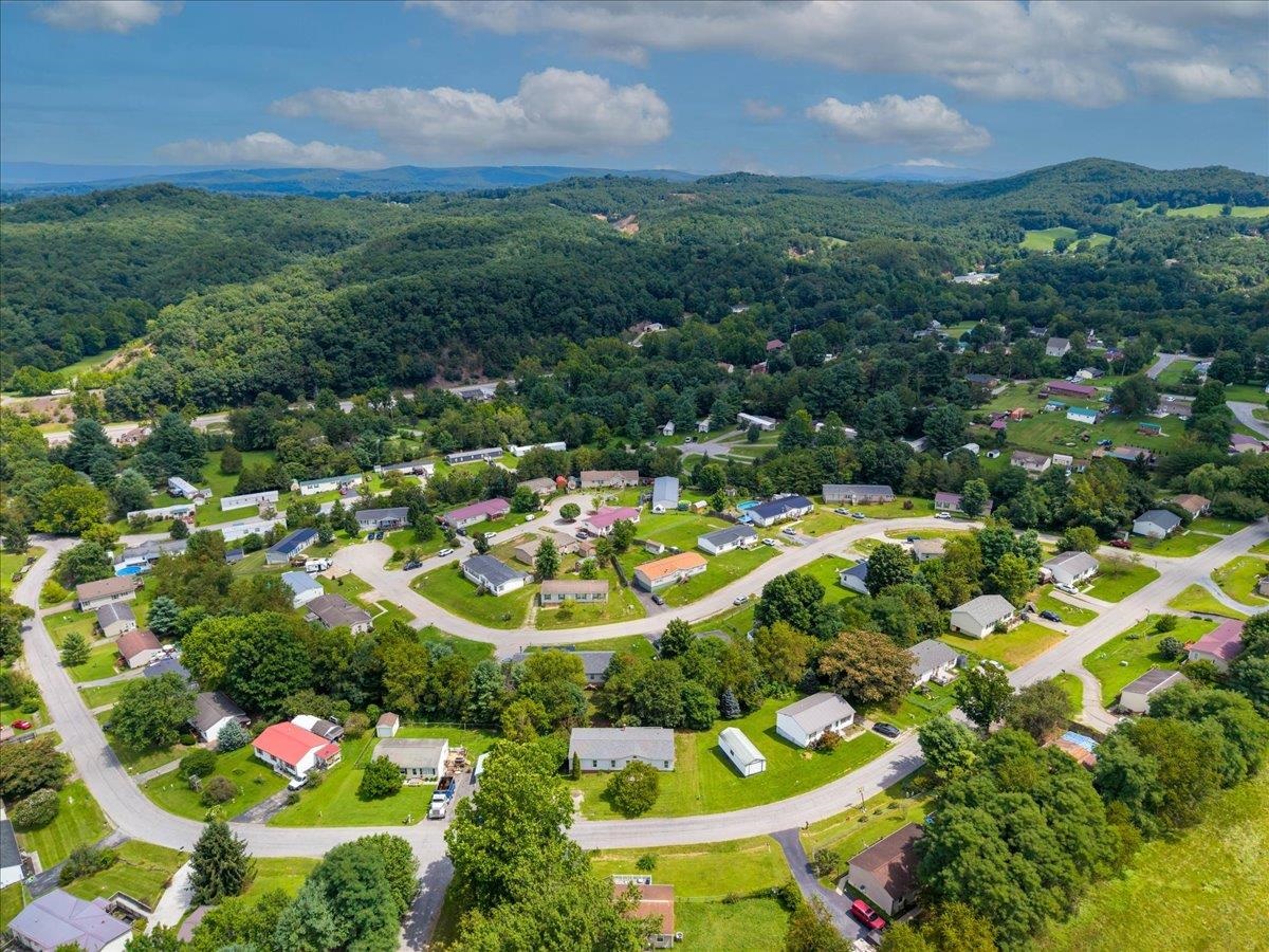3300 Springview Drive Christiansburg VA 24073