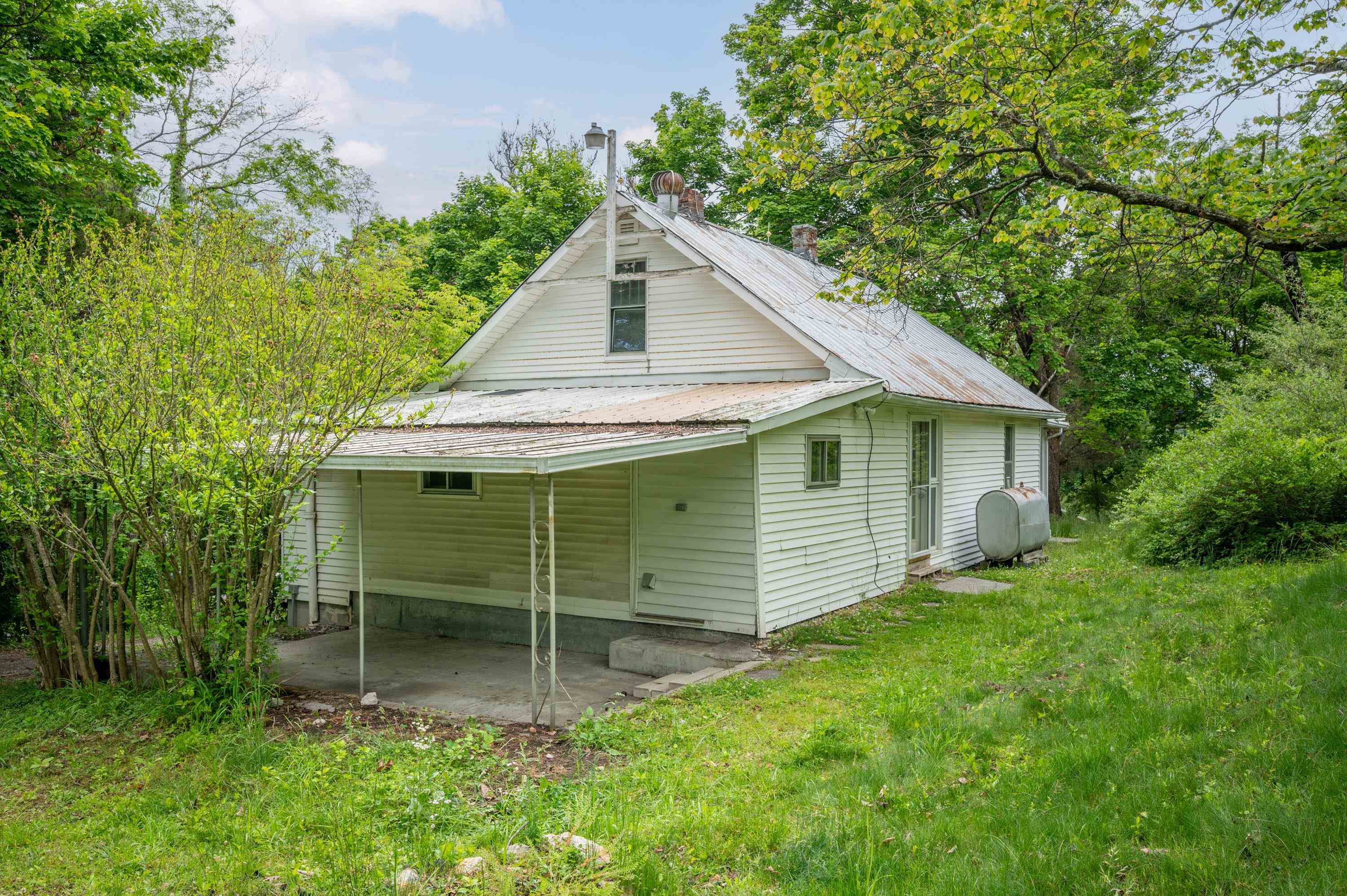 1320 Jennelle Road Blacksburg VA 24060