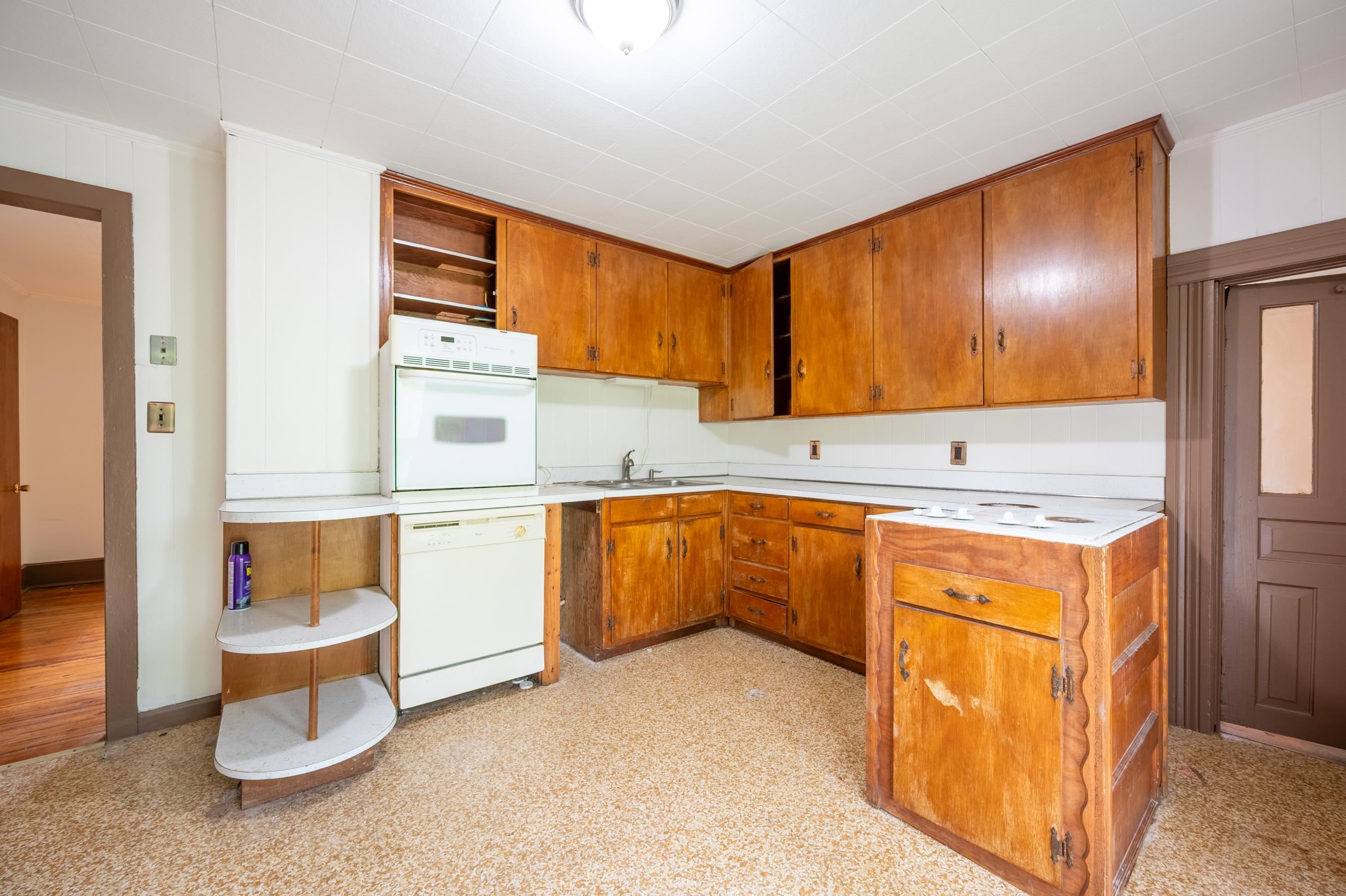 1320 Jennelle Road Blacksburg VA 24060